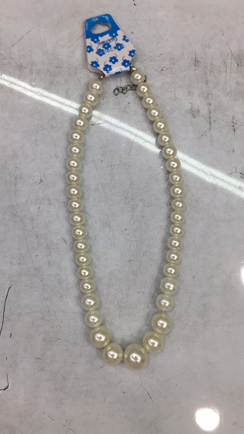 A long, simple pearl necklace for women, a pet pendant for men, a fashionable and trendy accessory for the 12 Chinese zodiac signs, a long, simple necklace for women thumbnail