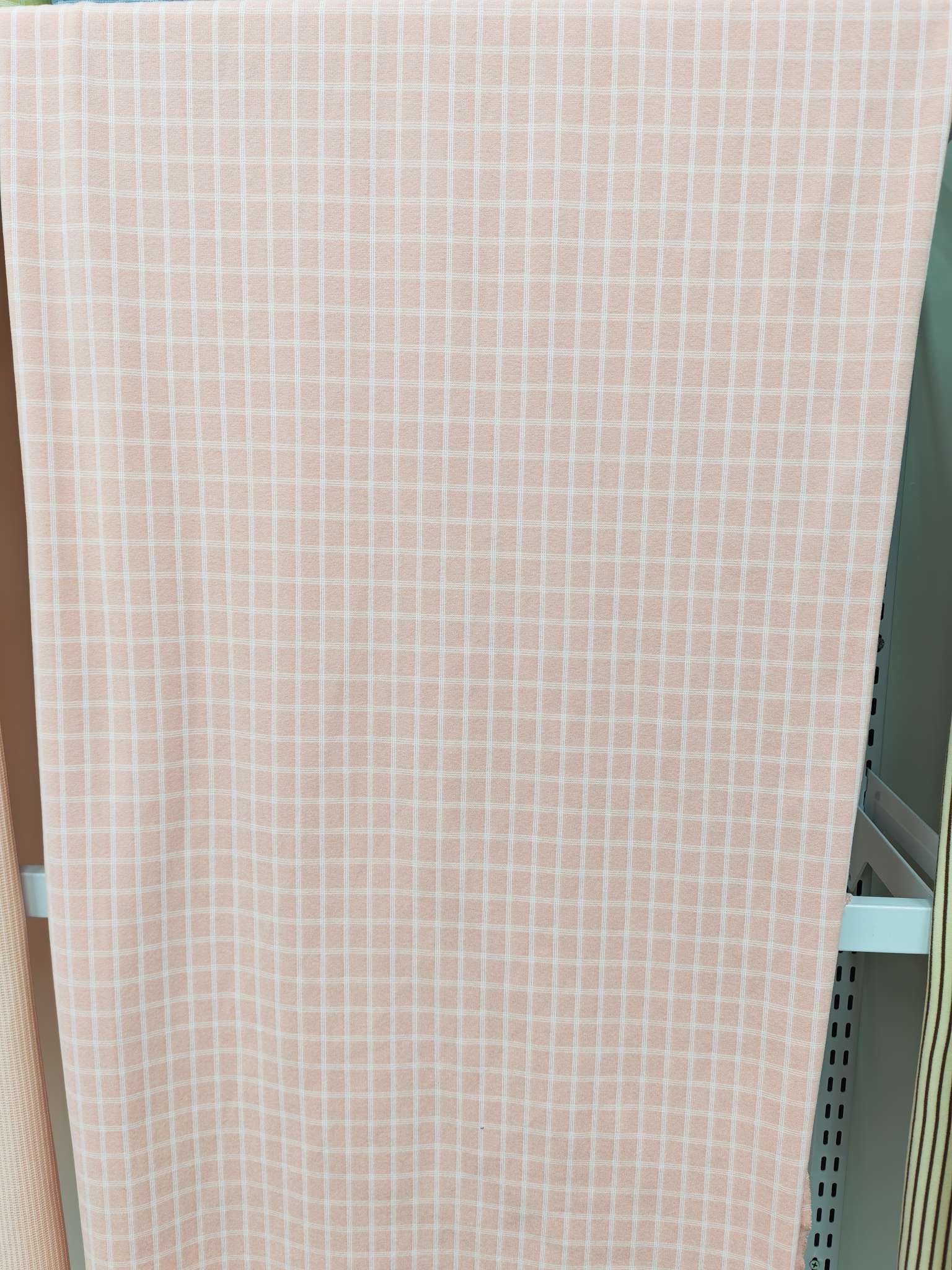 Lace fabric, printed fabric, scarf, bedding fabric, multi-purpose fabric, fashionable, comfortable and versatile