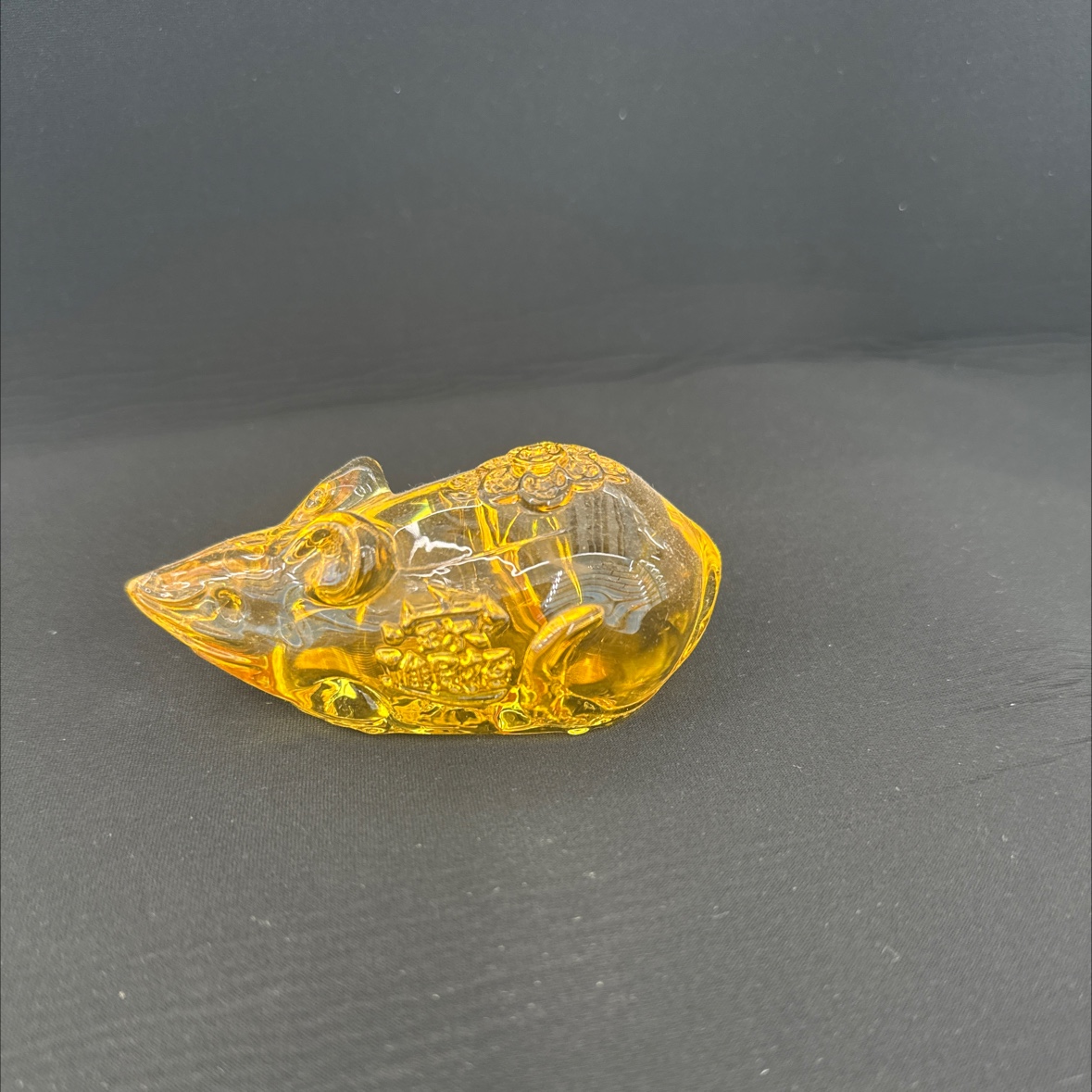 水晶金色动物摆件 精心设计 工艺制作精致精美 细节图