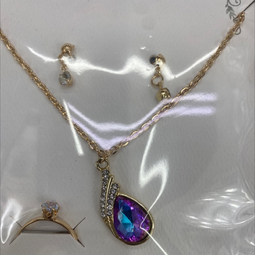 Alloy glass set with diamonds