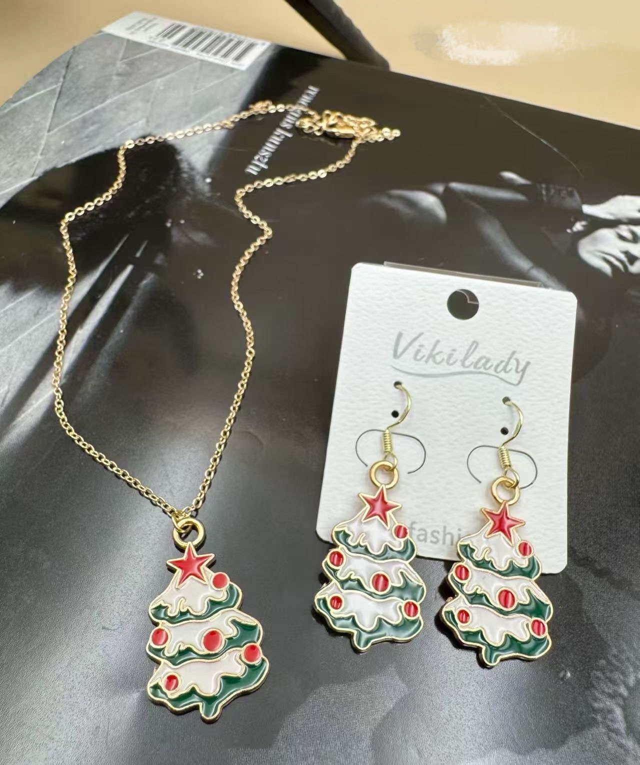 圣诞🎄主题项链耳饰套装时尚滴油耳环耳饰简约个性耳坠女气质百搭饰品配饰产品图