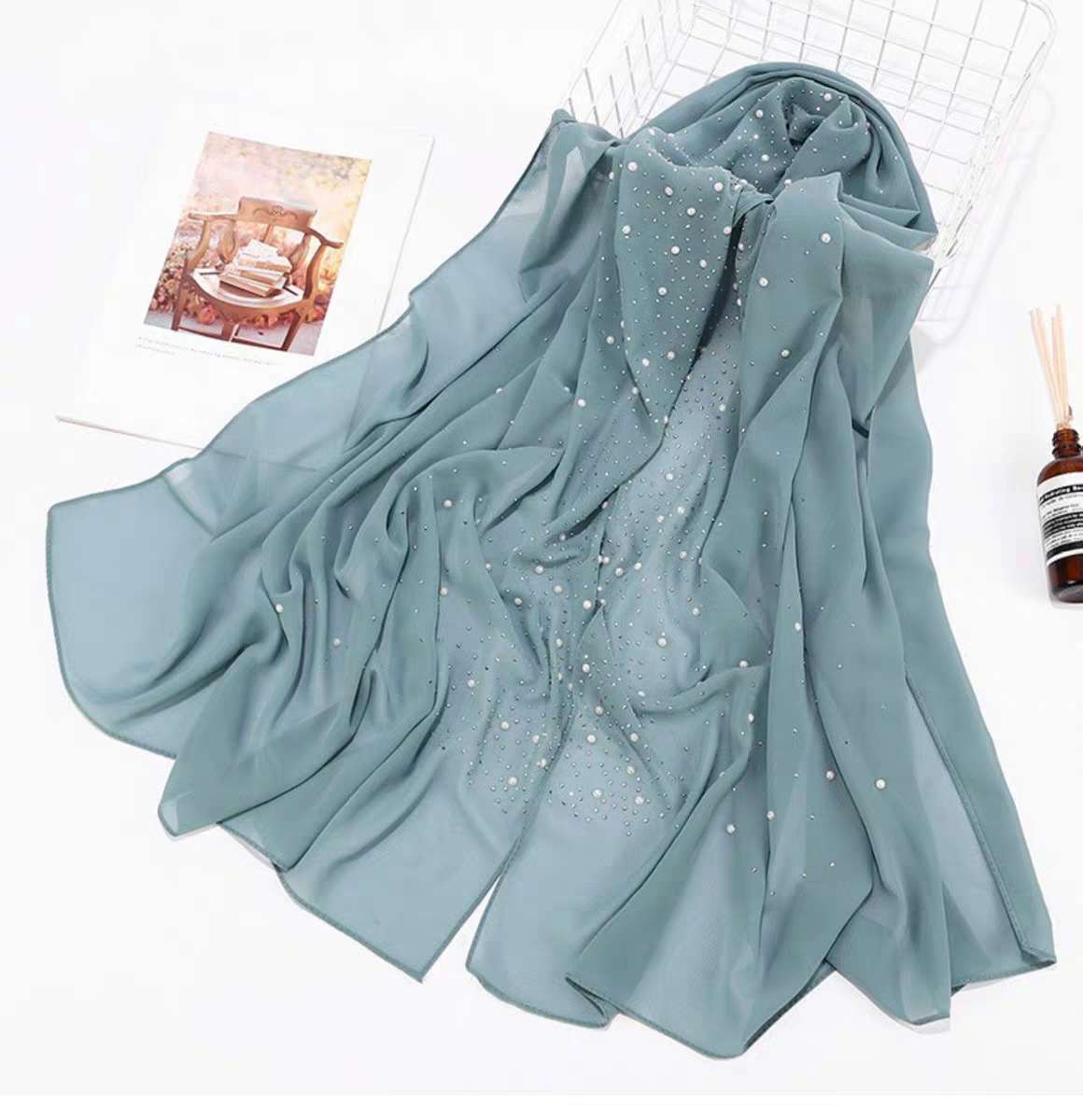 Hot diamond Dubai headscarf, women's travel sun protection headscarf, breathable bestseller clothing, plum blossom snow-spun silk headscarf Specification image