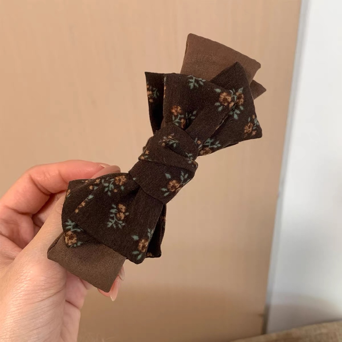 New floral double-layer bow banana clip for women's autumn and winter atmosphere, high-end back head clip, duckbill clip, children's hair clip and hair accessory detail image 7