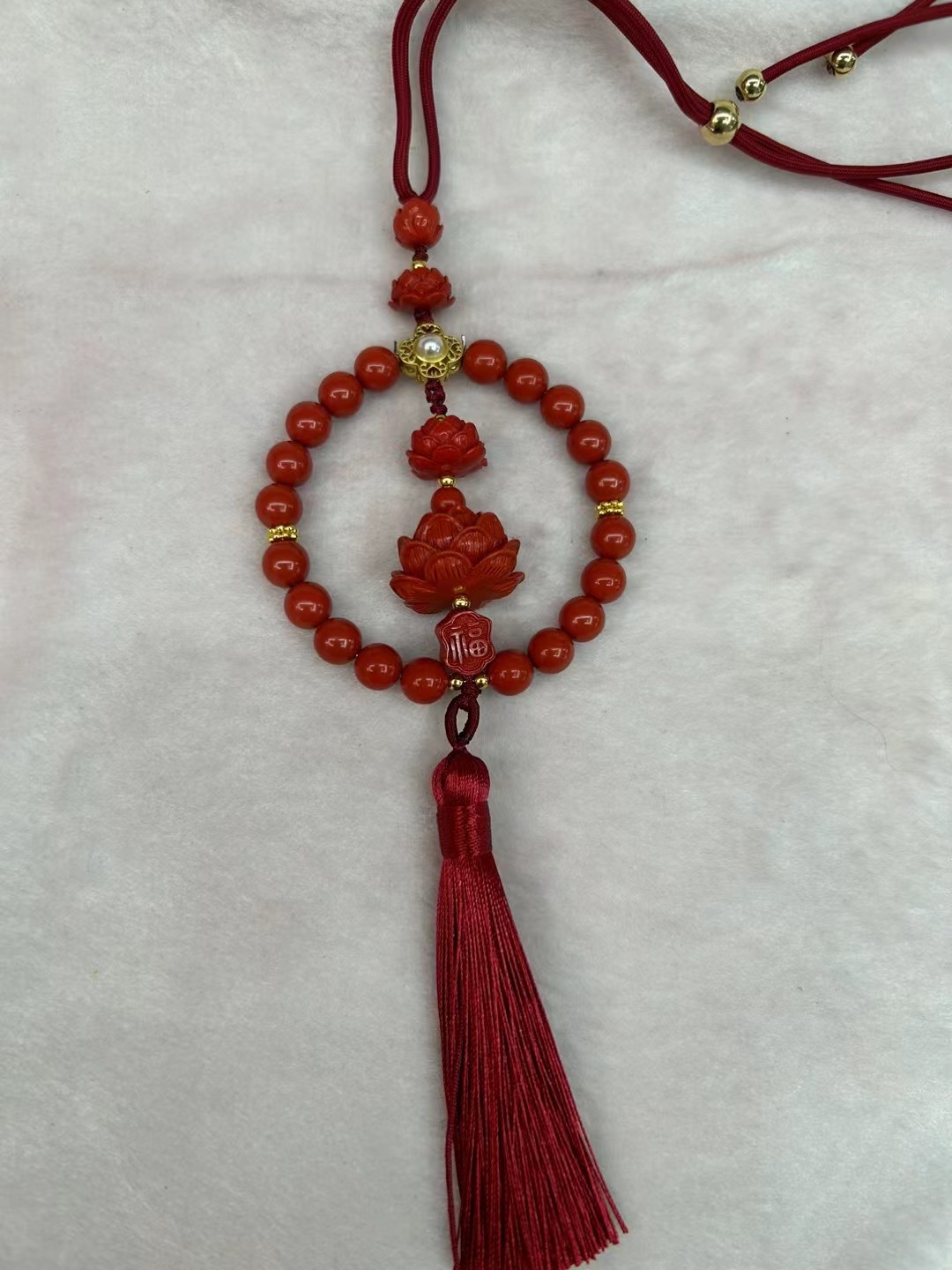 Cinnabar gourd car hanging, hand-woven peace knot, car hanging decoration, auspicious pendant details Picture