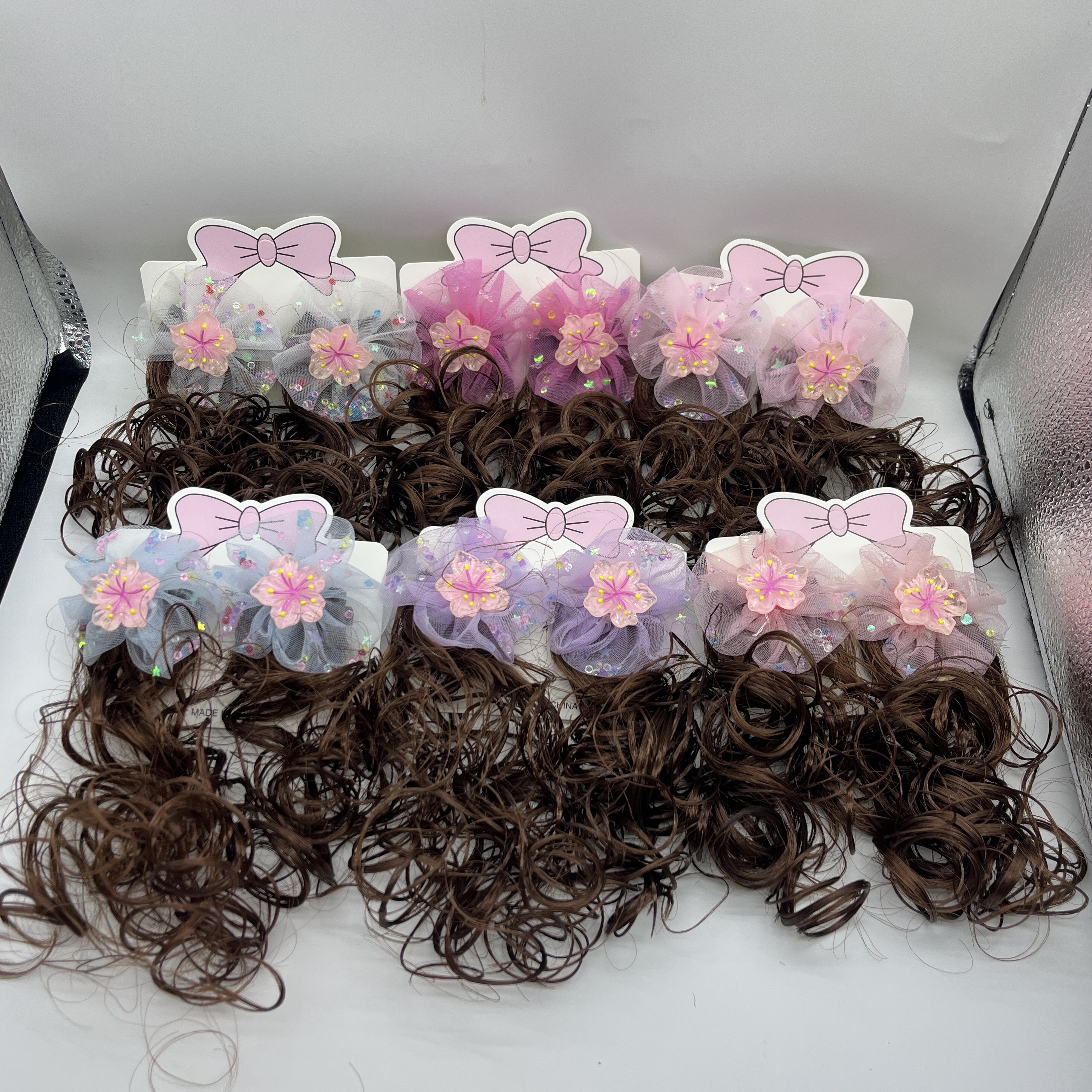 新年红色鸭嘴夹儿童发夹发饰发夹发饰品可爱发型装饰女童发夹发夹发夹儿童发夹新年红色发夹白底实物图