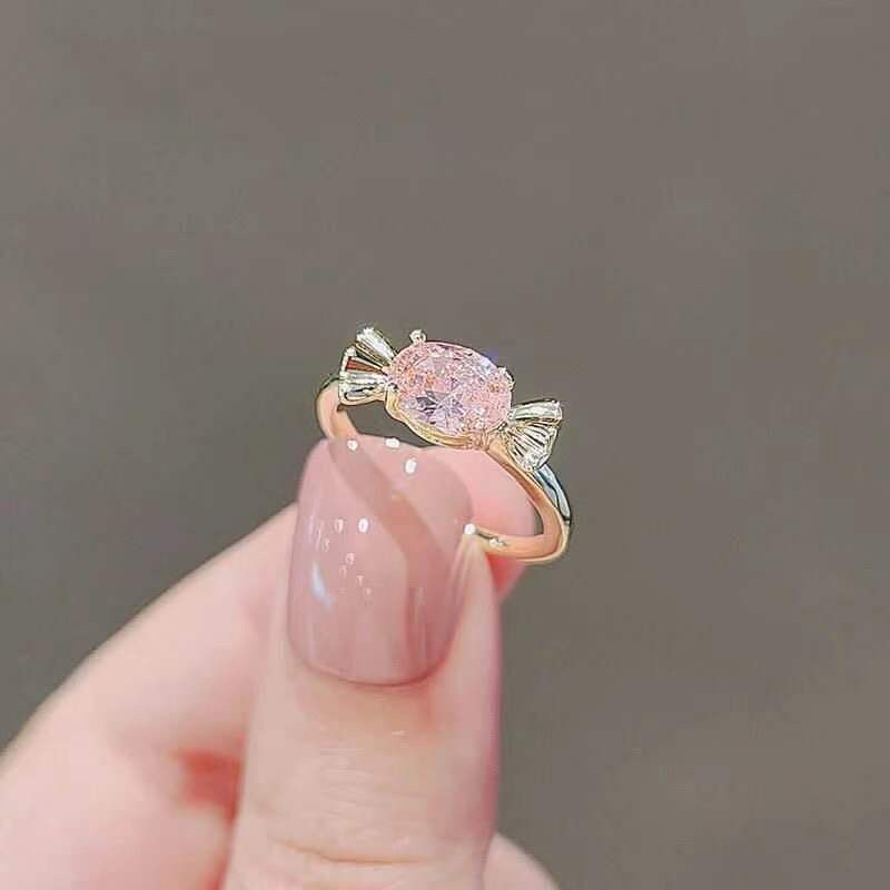 Japanese-style cute pink candy bow ring, a light luxury and niche girl's finger ring with adjustable opening, a best friend ring, a silver ring, a unique children's ring for women, a vintage brushed ring accessory details Picture
