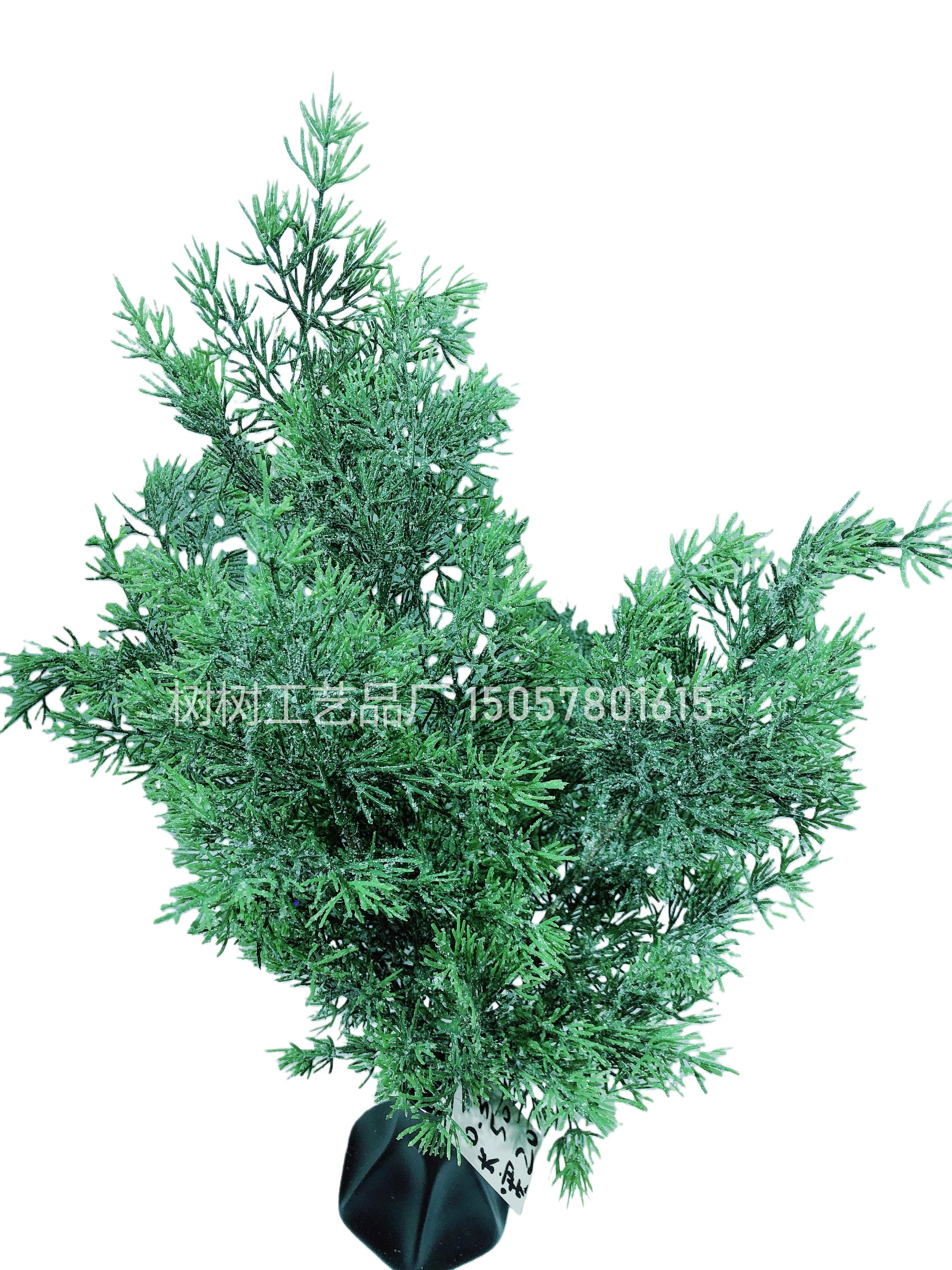 The large pine Christmas artificial green plant set has a realistic appearance, is long-lasting and durable, and is made of eco-friendly materials. It is a popular Amazon bestseller. Five plastic flowers, plastic flowers, artificial flowers, plastic artificial flowers Specification image