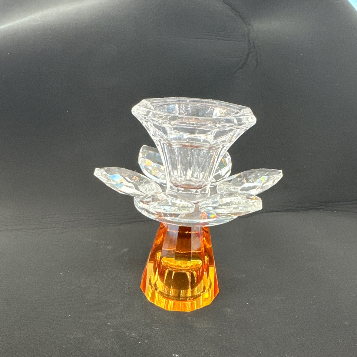 国际贸易城一期D区三楼二街7864店面 以斯帖水晶厂 双向烛台 精心设计 制作精细 款式新颖独特時尚