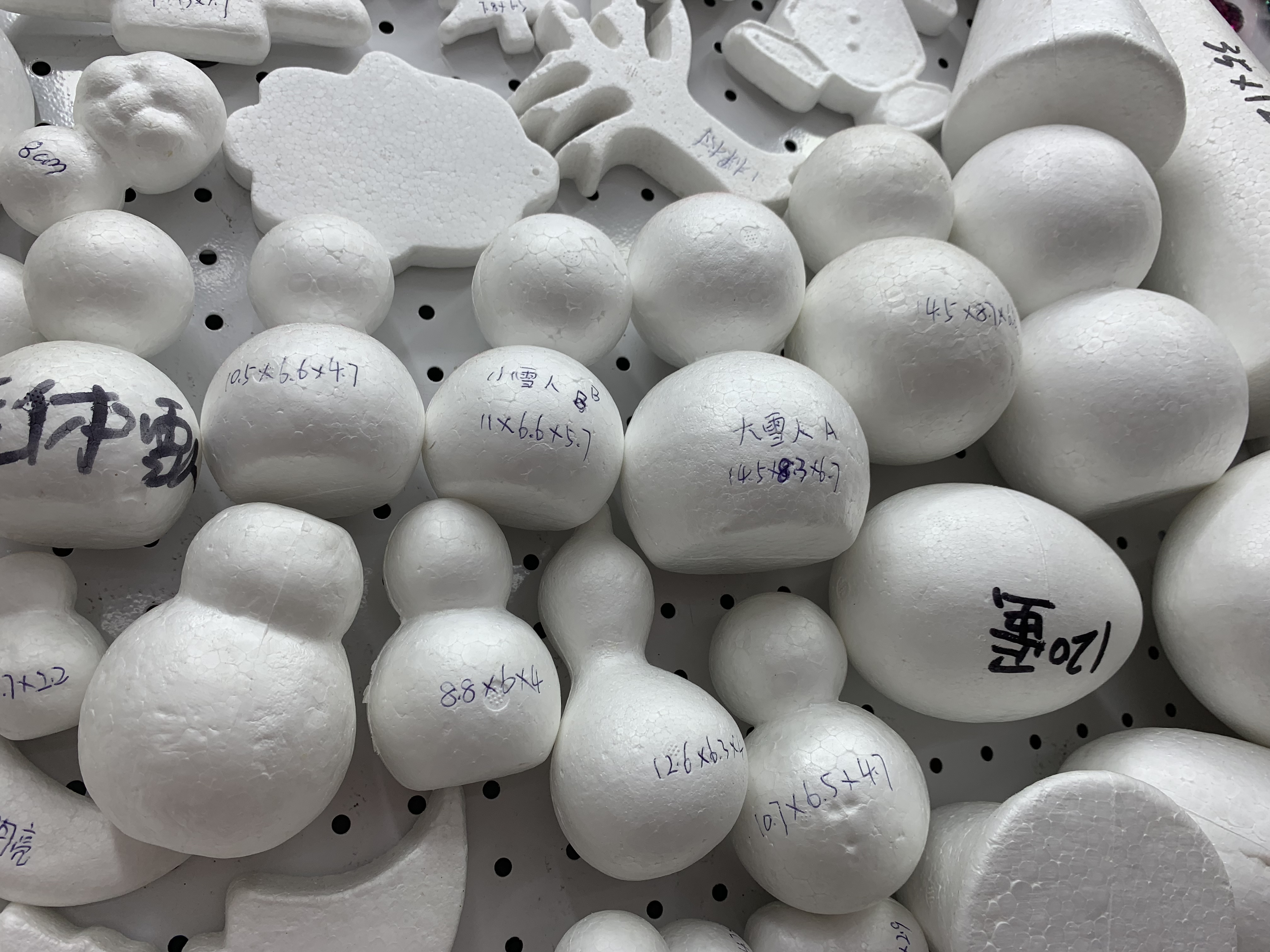 泡沫球圣诞雪人多规格多款式泡沫球