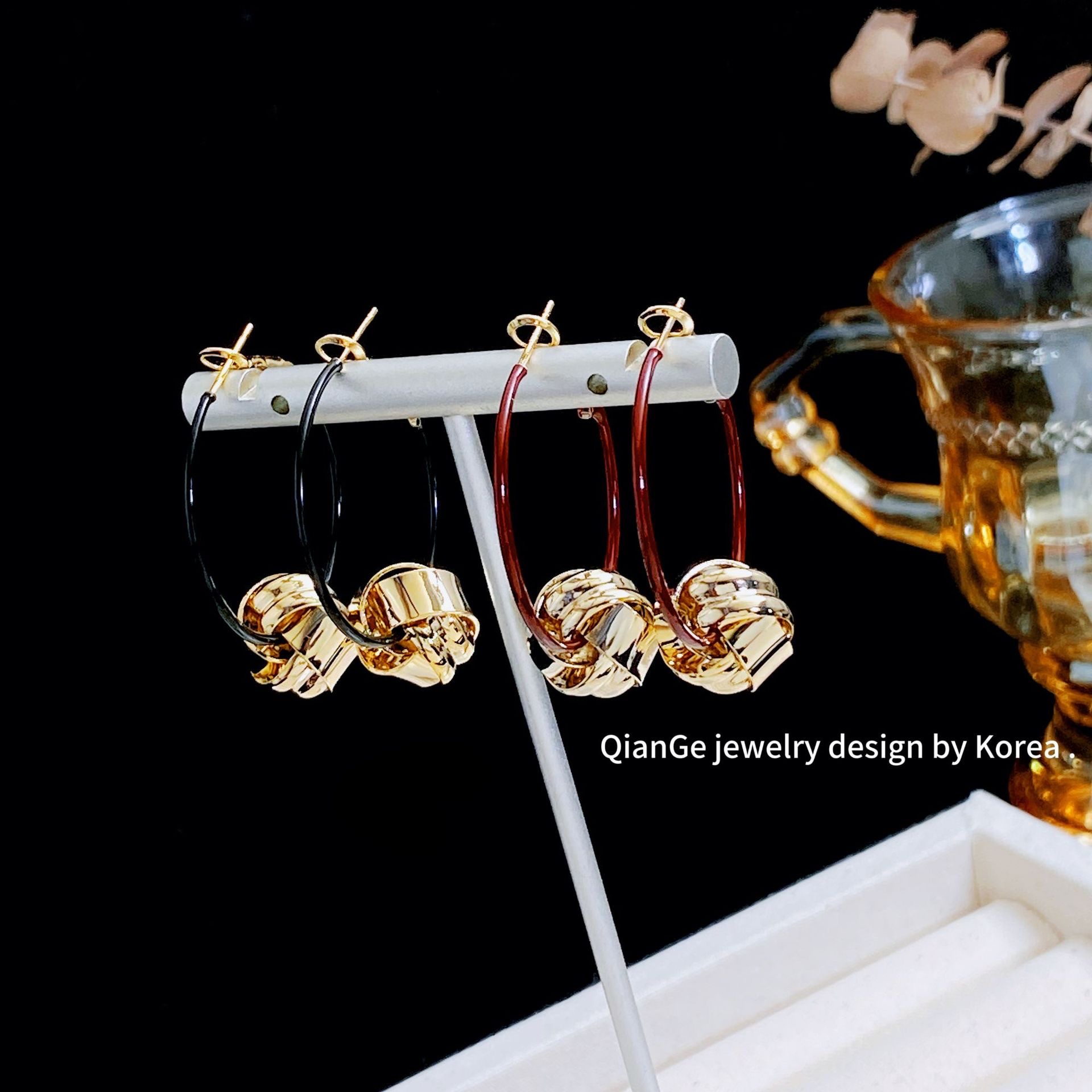Retro Hong Kong-style glazed ring earrings, the same style as Tan Songyun's s925 silver needle earrings, with a fashionable and stylish design details Picture