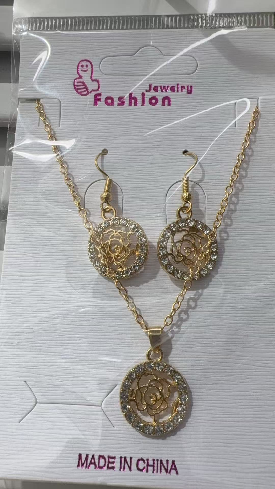 潮流银耳钉耳饰嘻哈风格饰品个性耳环时尚耳饰品搭配潮搭配女款多样选择