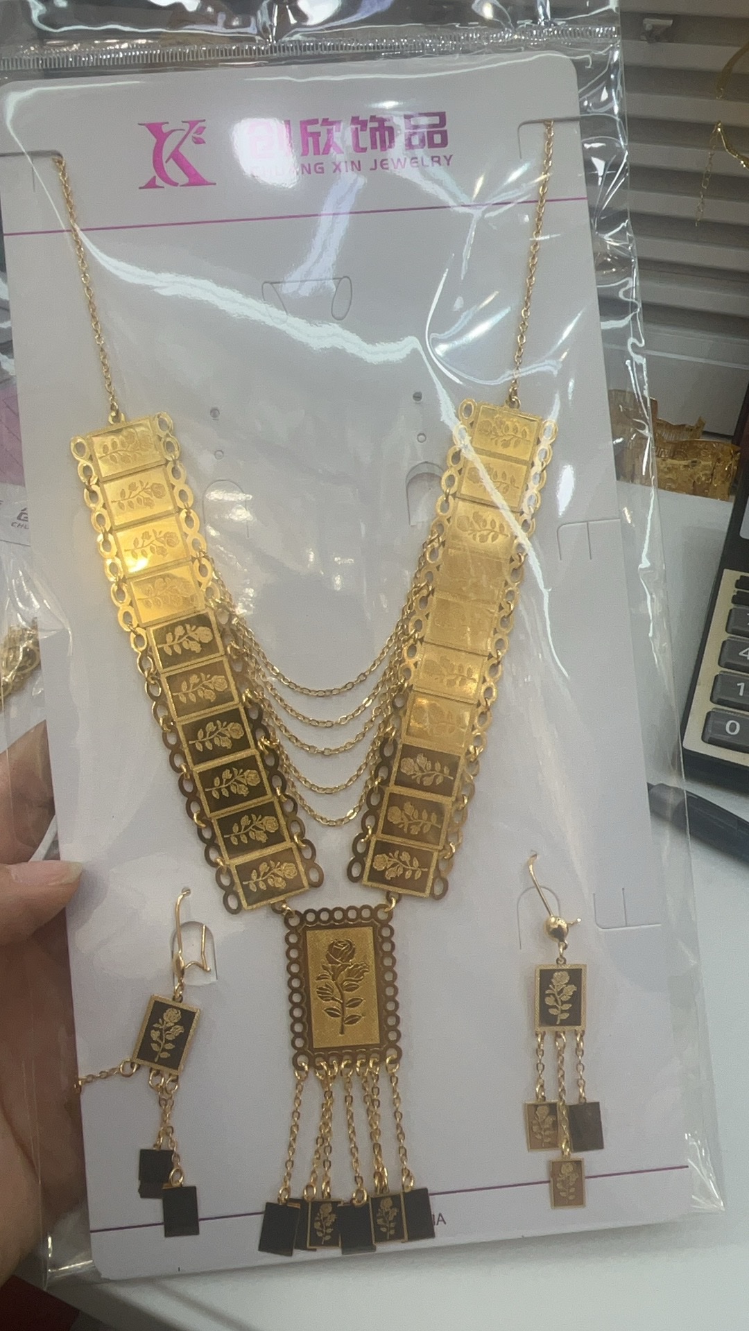 铜两件套水晶锆石瓜链套链头饰时尚饰品配饰女款铜两件套水晶锆石瓜链套链头饰时尚饰品配饰女款铜两件套水晶锆石瓜链套链头饰时尚细节图