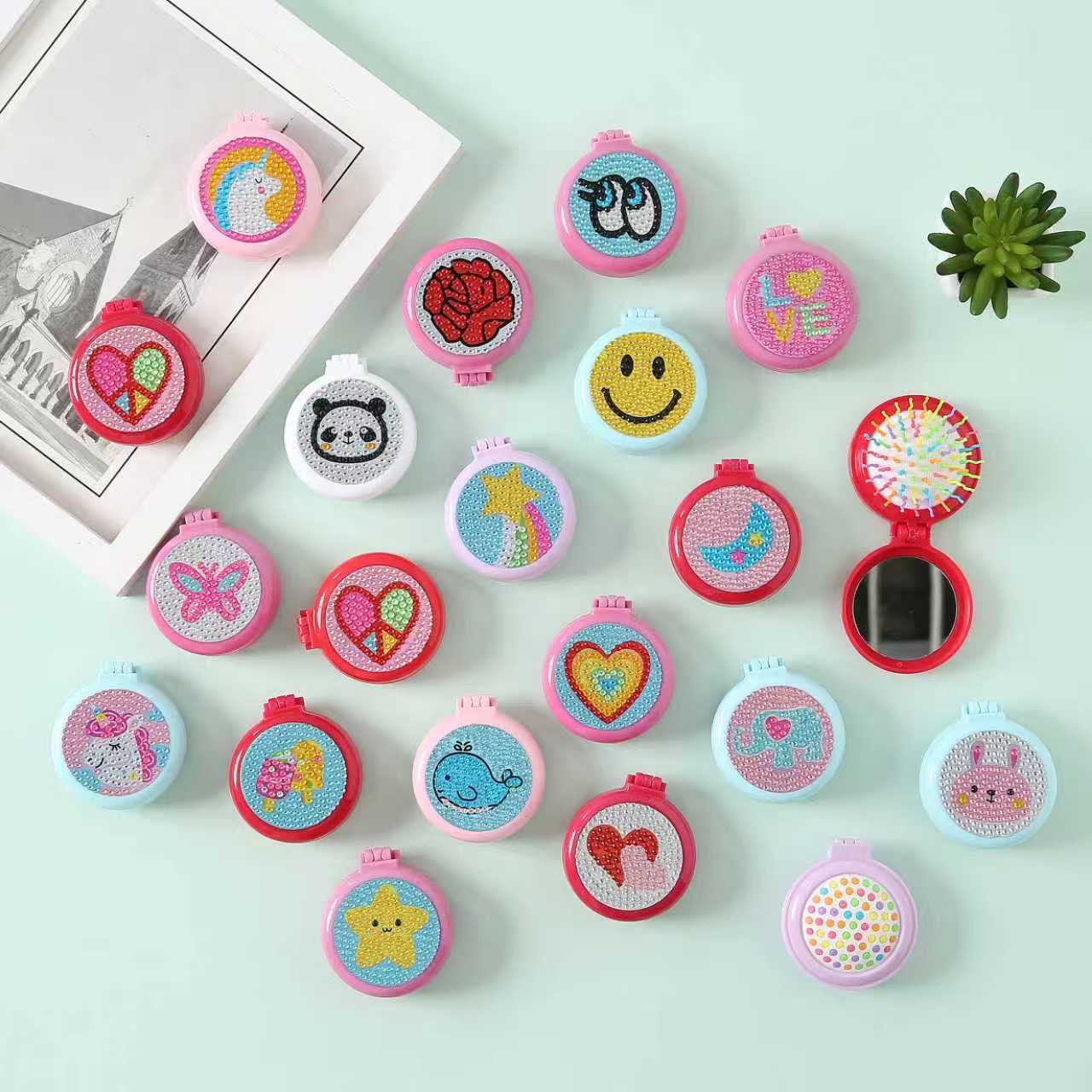 化妆镜子梳子，儿童梳子镜子，卡通镜梳，折叠梳子