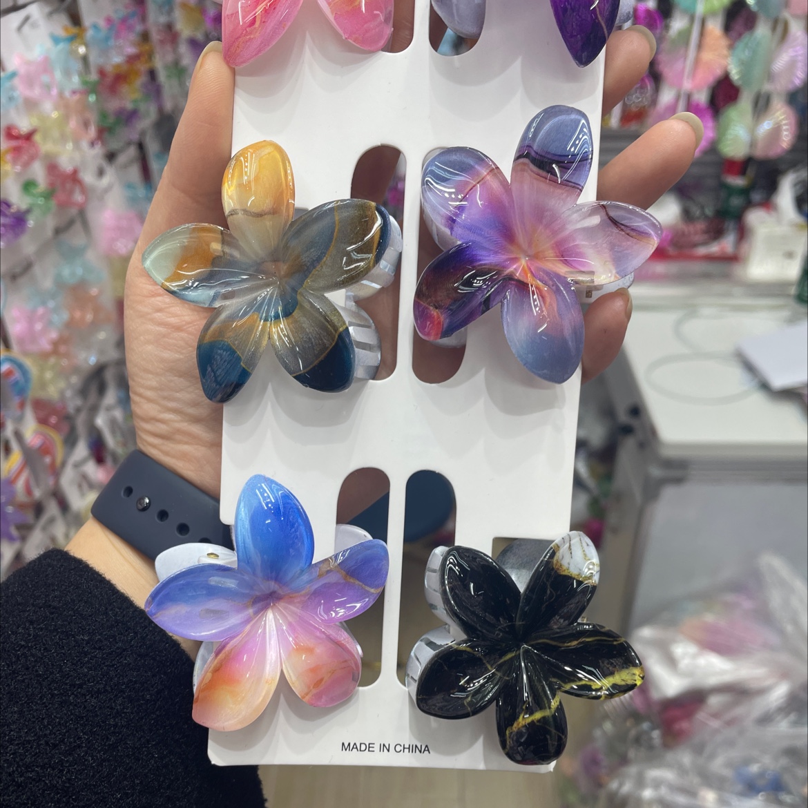 Versatile styling, cute hairstyle decoration hair clips and hair accessories, multiple patterns available, customizable Application Scenario