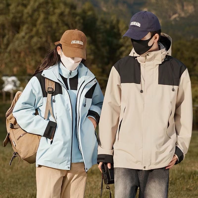 Outdoor men's three-in-one soft shell down jacket, hooded, windproof, waterproof, multi-functional mountaineering suit, sports jacket, down jacket detail image 4