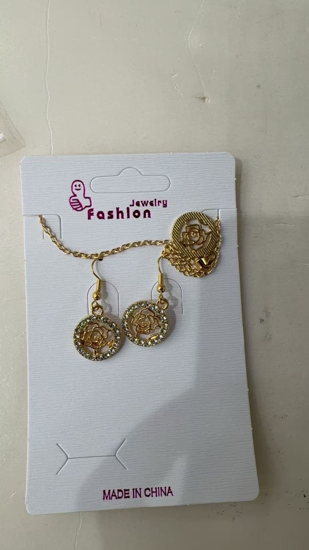 潮流银耳钉耳饰嘻哈风格饰品个性耳环时尚耳饰品搭配潮搭配女款多样选择细节图