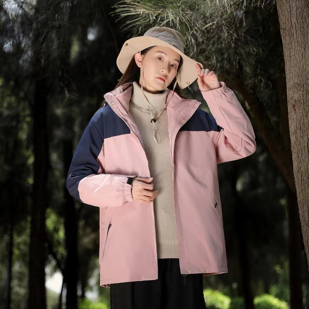 Outdoor three-in-one soft shell down jacket, men's hooded windproof and waterproof mountaineering and hiking sportswear, three-in-one down jacket detail image 7