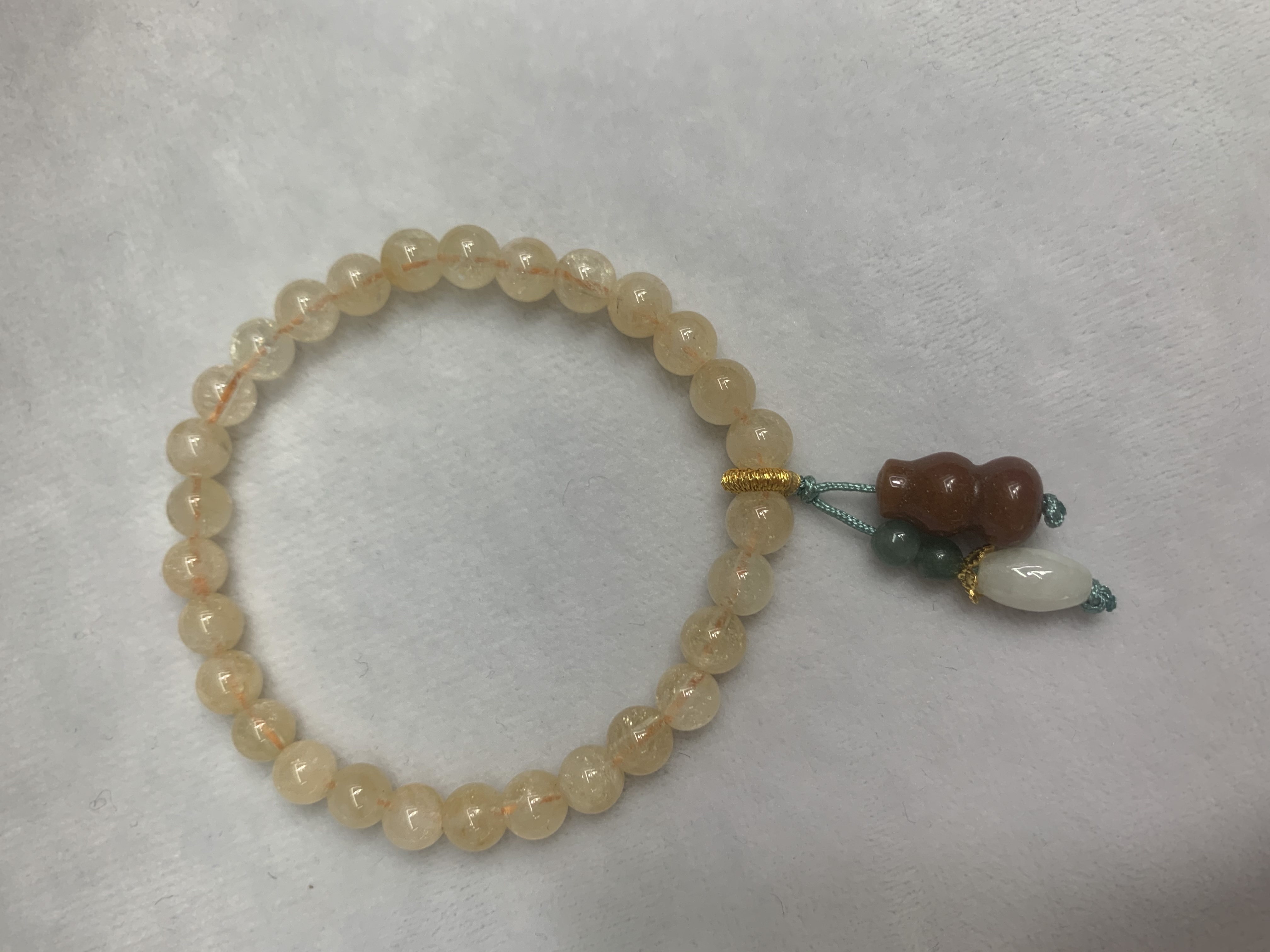 Crystal bracelet, fashionable jewelry accessory, women's style, simple and elegant, versatile and trendy jewelry gift