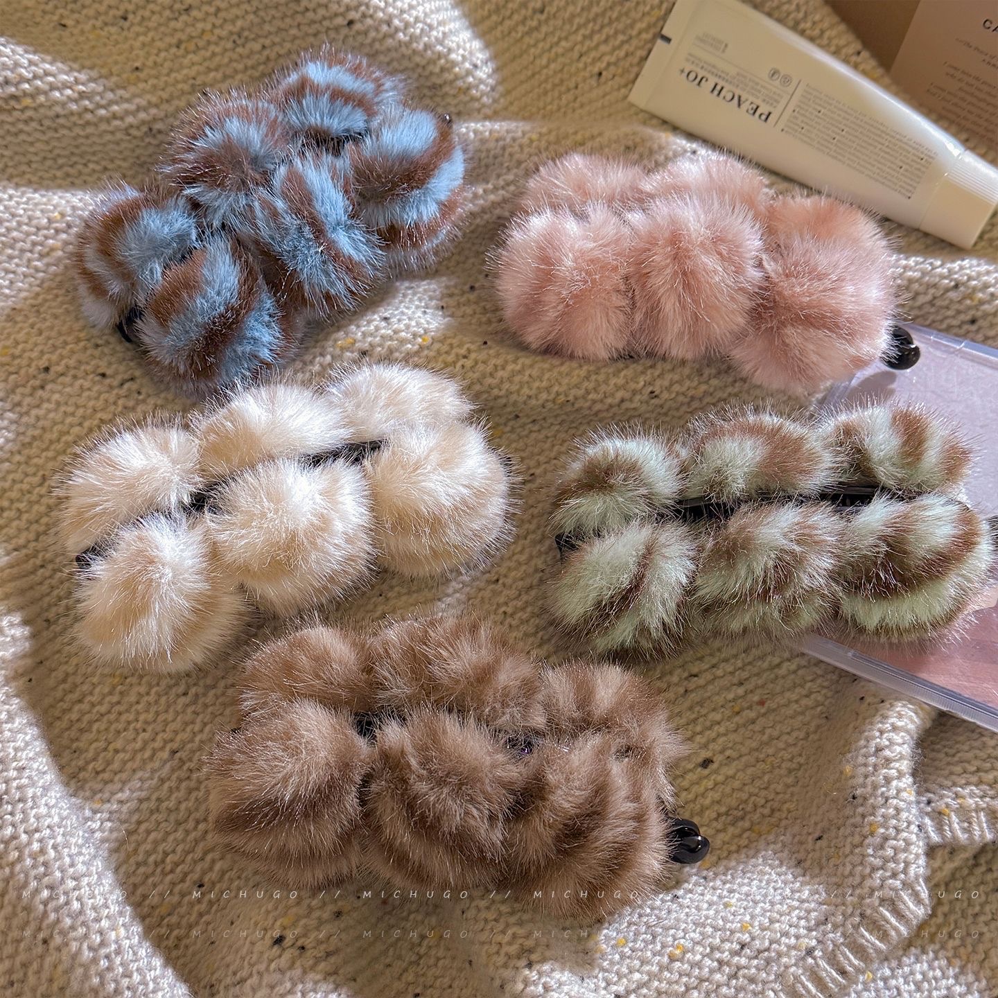 秋冬毛绒球球发夹女2025新款马尾竖夹盘发香蕉夹温柔气质发卡发饰