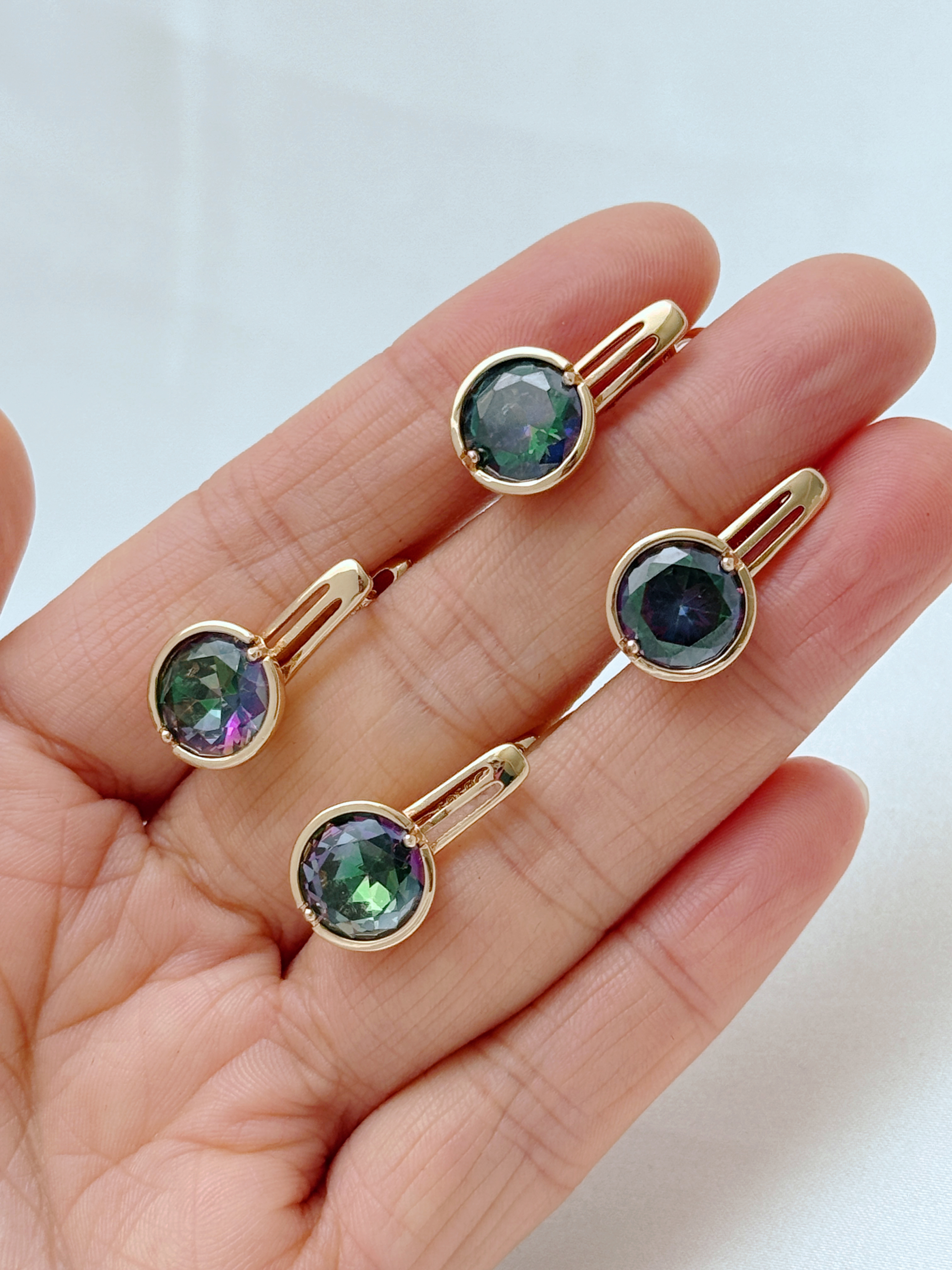 Gulkina Zircon jewelry, multi-color Sudan stone color earrings, retro light luxury European and American fashion micro-inlaid accessories wholesale Application Scenario