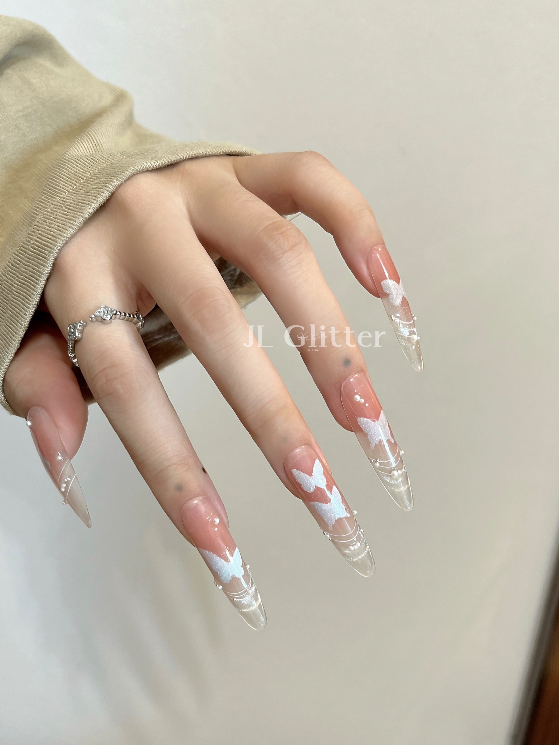 JL Glitter Ethereal handcrafted Wearable Nail, Butterfly ins Whitening nail art, versatile and sweet wearable nail detail image 7