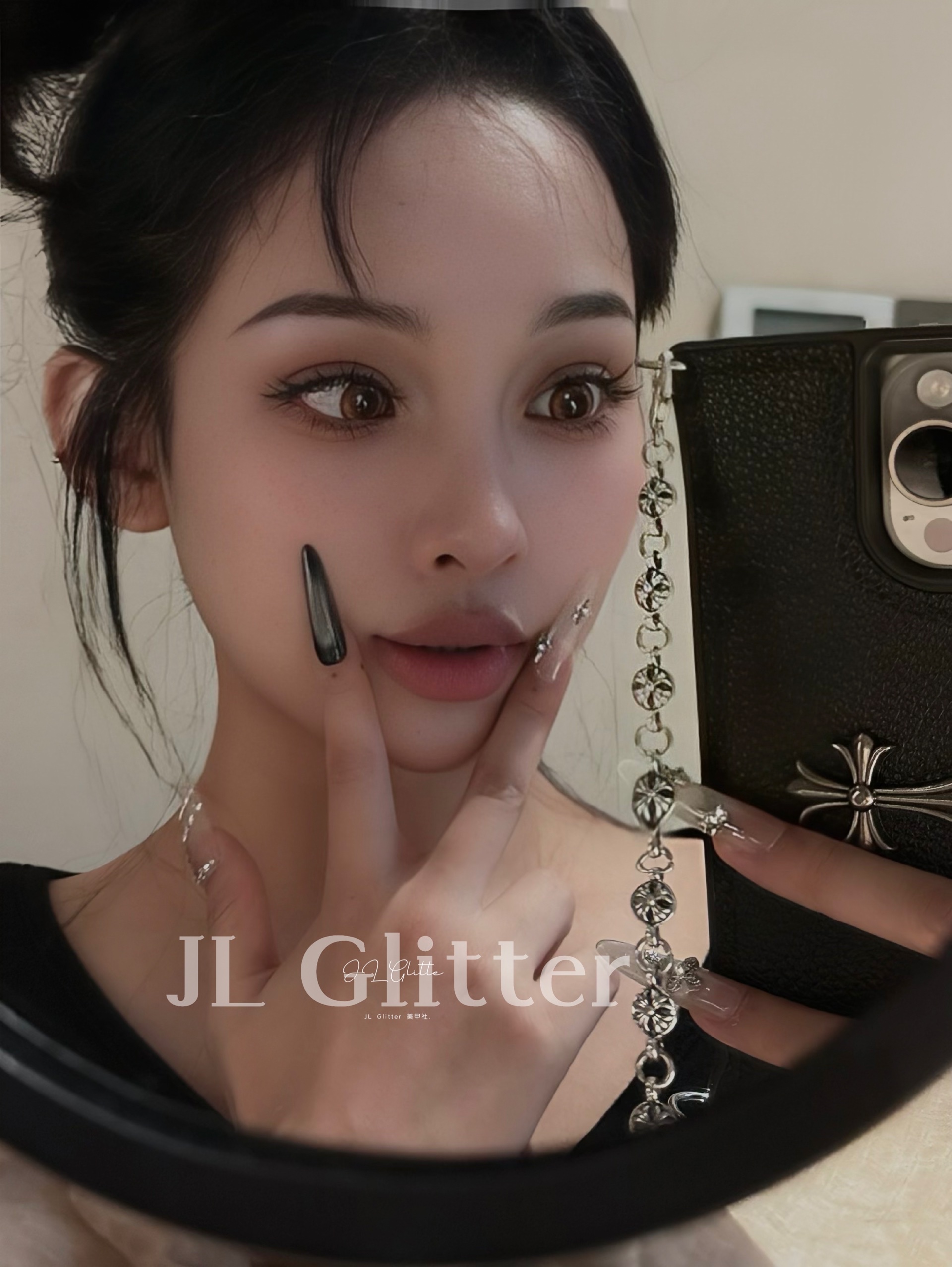 JL Glitter's new handcrafted wearable armor is a high-end sweet and cool ladygirl nail art with dark cat eyes detail image 7