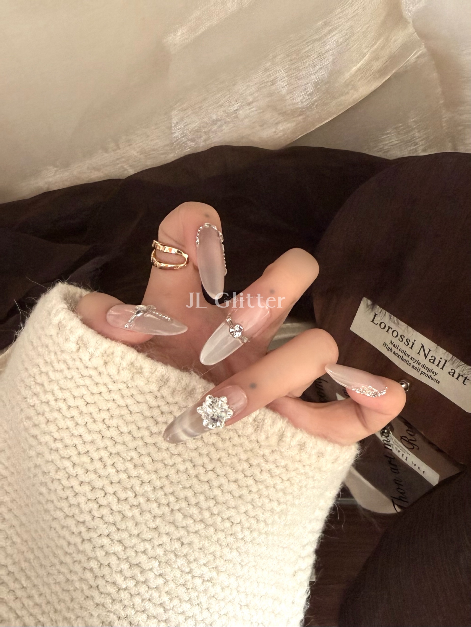 JL Glitter Nude pure handcrafted wearable armor Versatile long French cat-eye nail Art bright diamond whitening wearable armor Item Picture