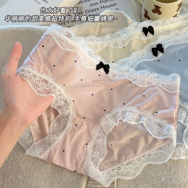 Lace ice silk underpants for women, seamless mid-waist, hip-lifting, 10A antibacterial pure cotton fabric, comfortable, skin-friendly and breathable, teenage triangle pants Item Picture