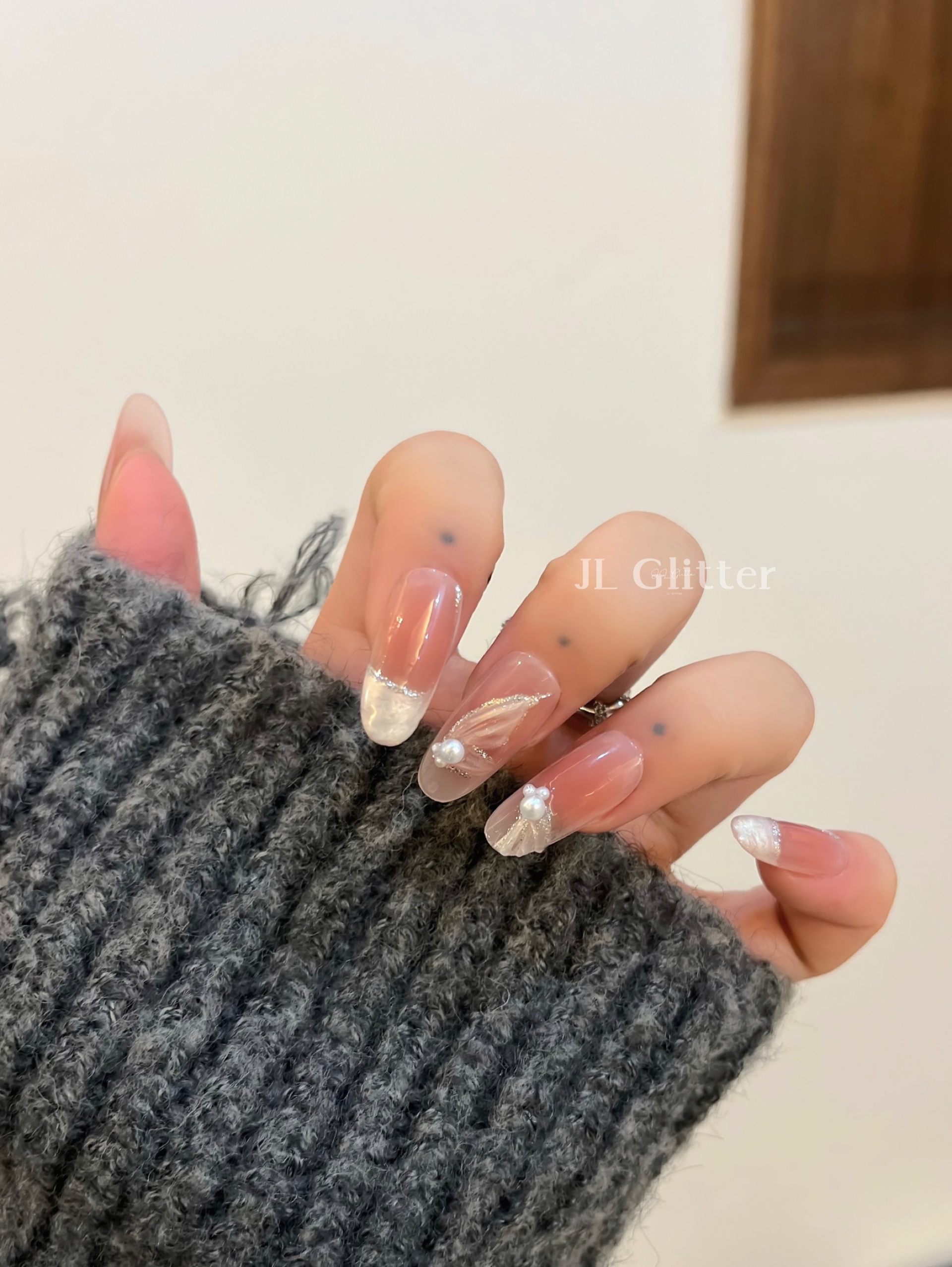 JL Glitter Blush, pure handcrafted wearing armor, three-dimensional fishtail nail art, unique pearl gentle style wearing armor detail image 7