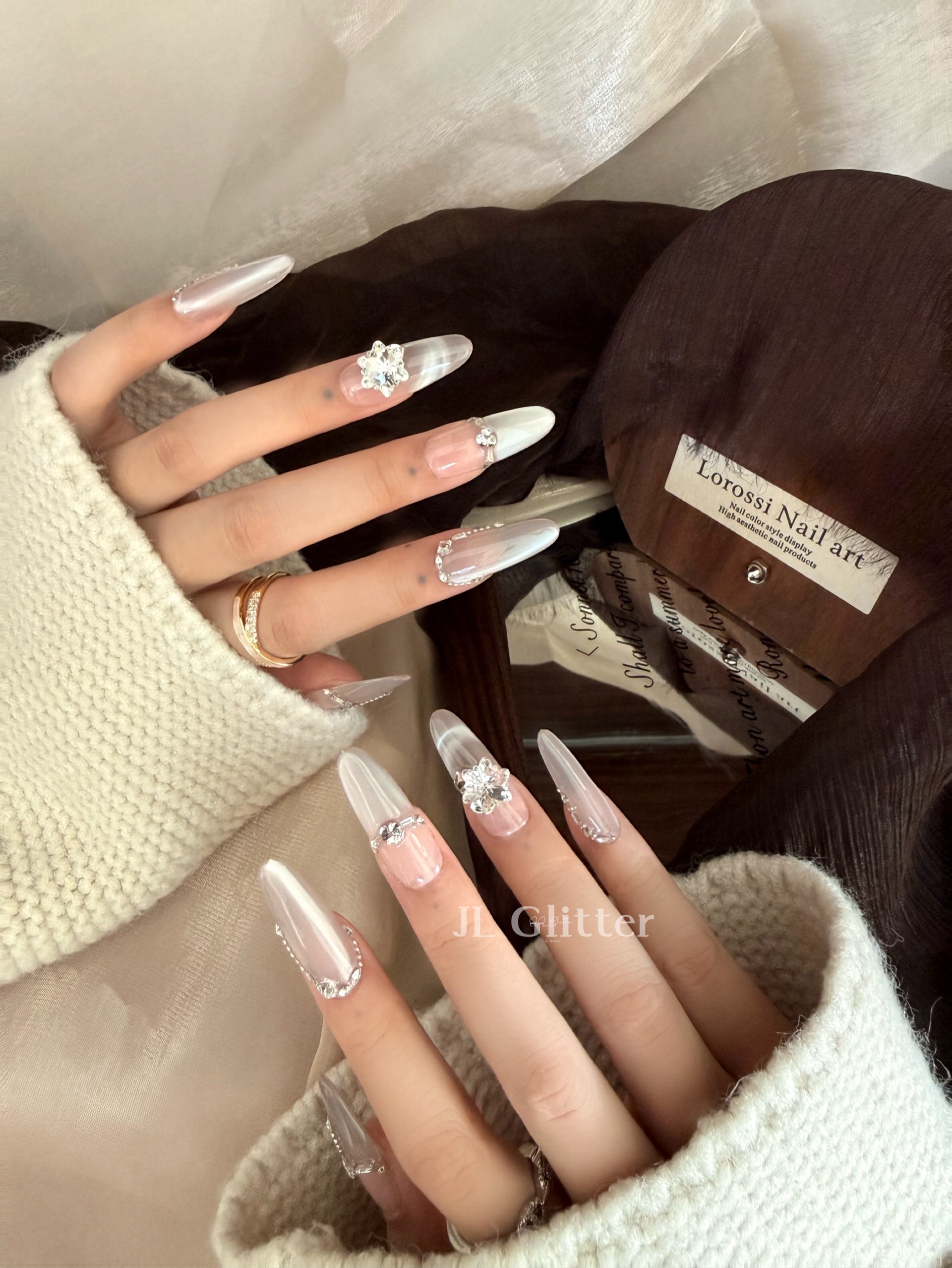 JL Glitter Nude pure handcrafted wearable armor Versatile long French cat-eye nail Art bright diamond whitening wearable armor