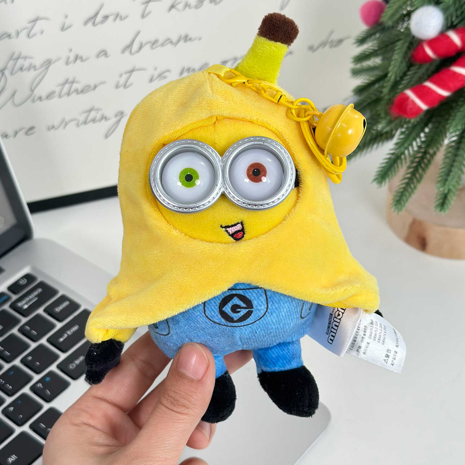 The official Minion Bob series Minion bag, keychain, and pendant are selling well. They are also popular Minion pendant gifts, figurines, and best friend party dolls