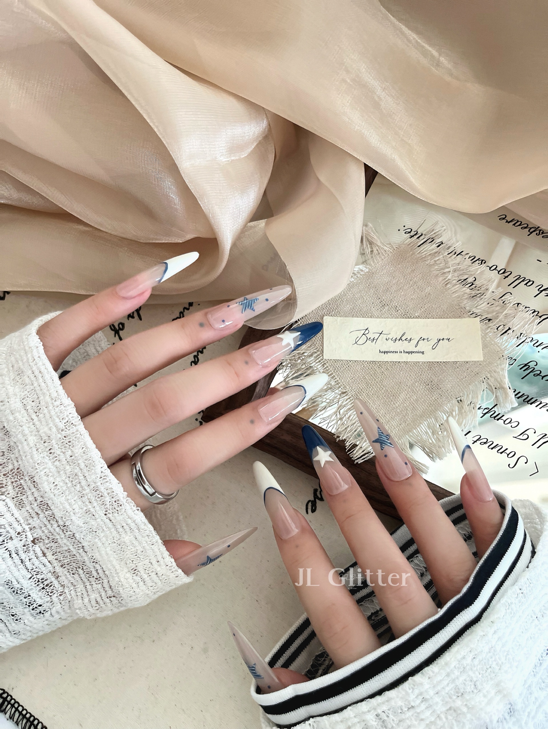 JL Glitter Blue Pure Handcrafted Wearable Nail Polish Long French Nail Polish Blue Star Whitening High-end Wearable Nail polish