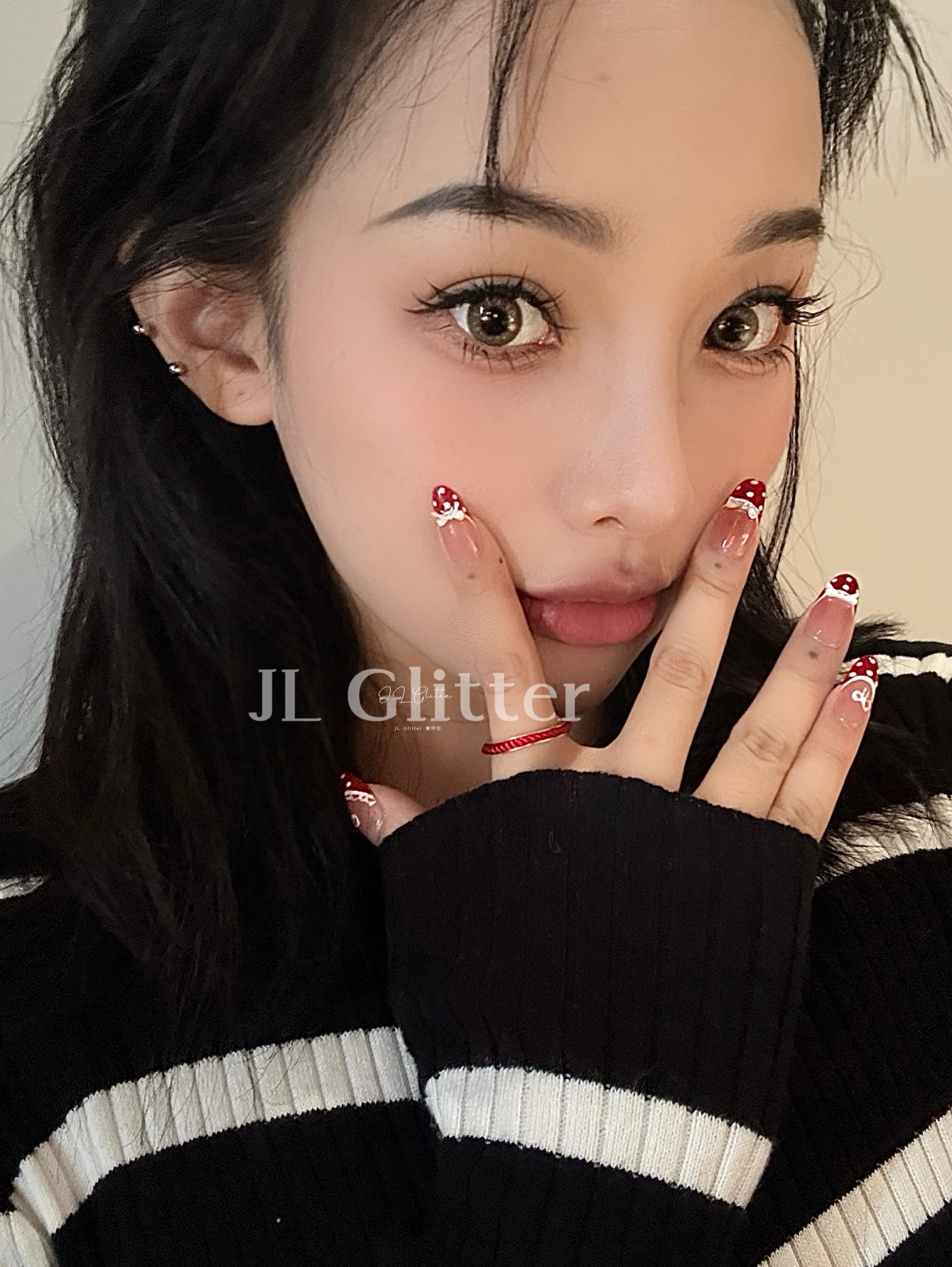 JL Glitter's new handcrafted wearable armor, French polka dot AB style nail bow wearable armor Item Picture