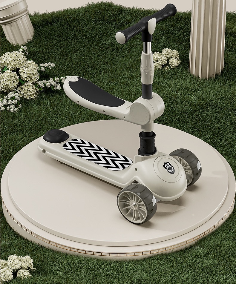 批发礼品折叠儿童滑板车3-8岁三轮学步宝宝三合一滑行车玩具童车详情图2