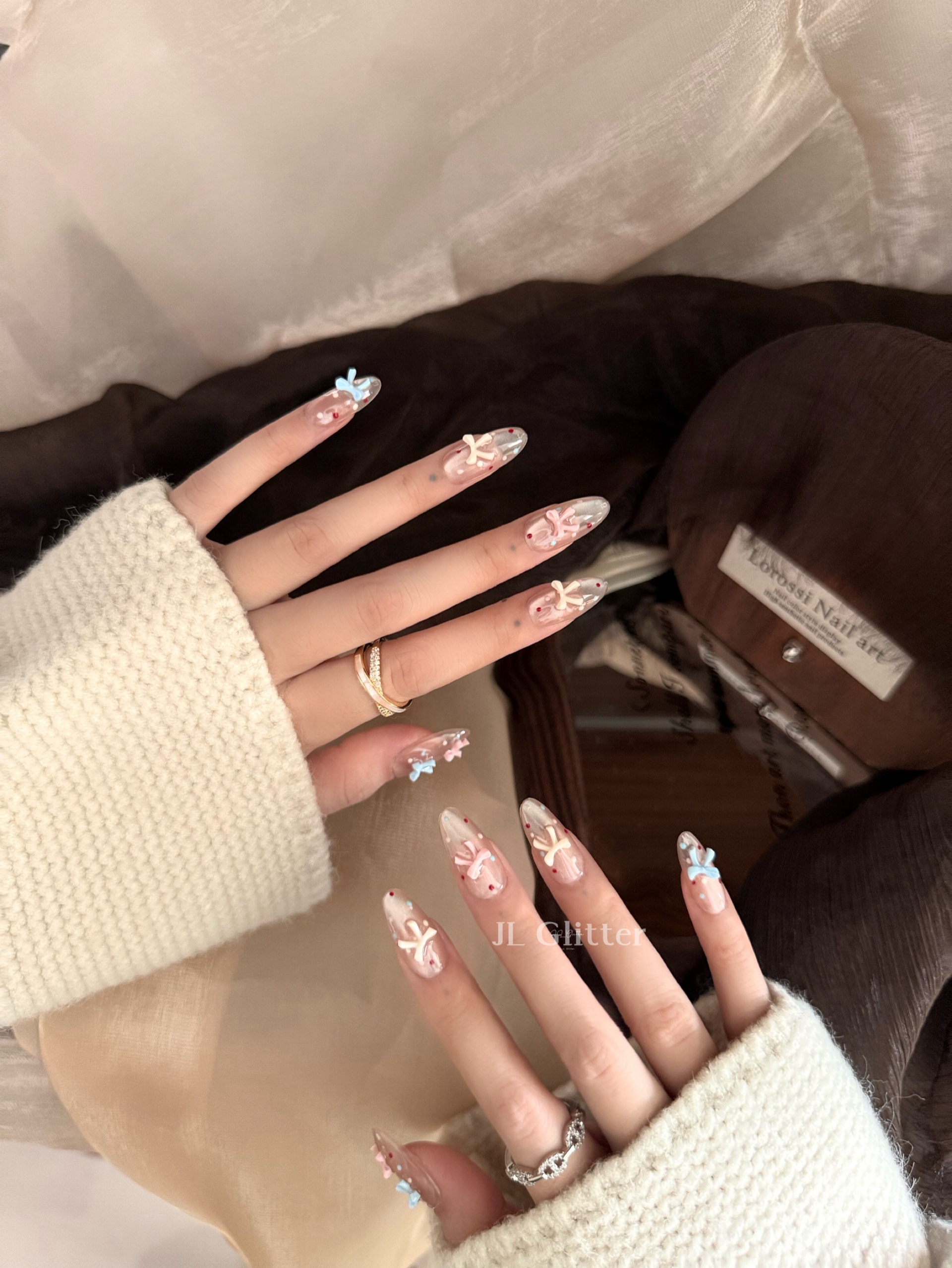 ارتداء الأظافر اليدوي للملاصقة للقطط من قبل JL Glitter