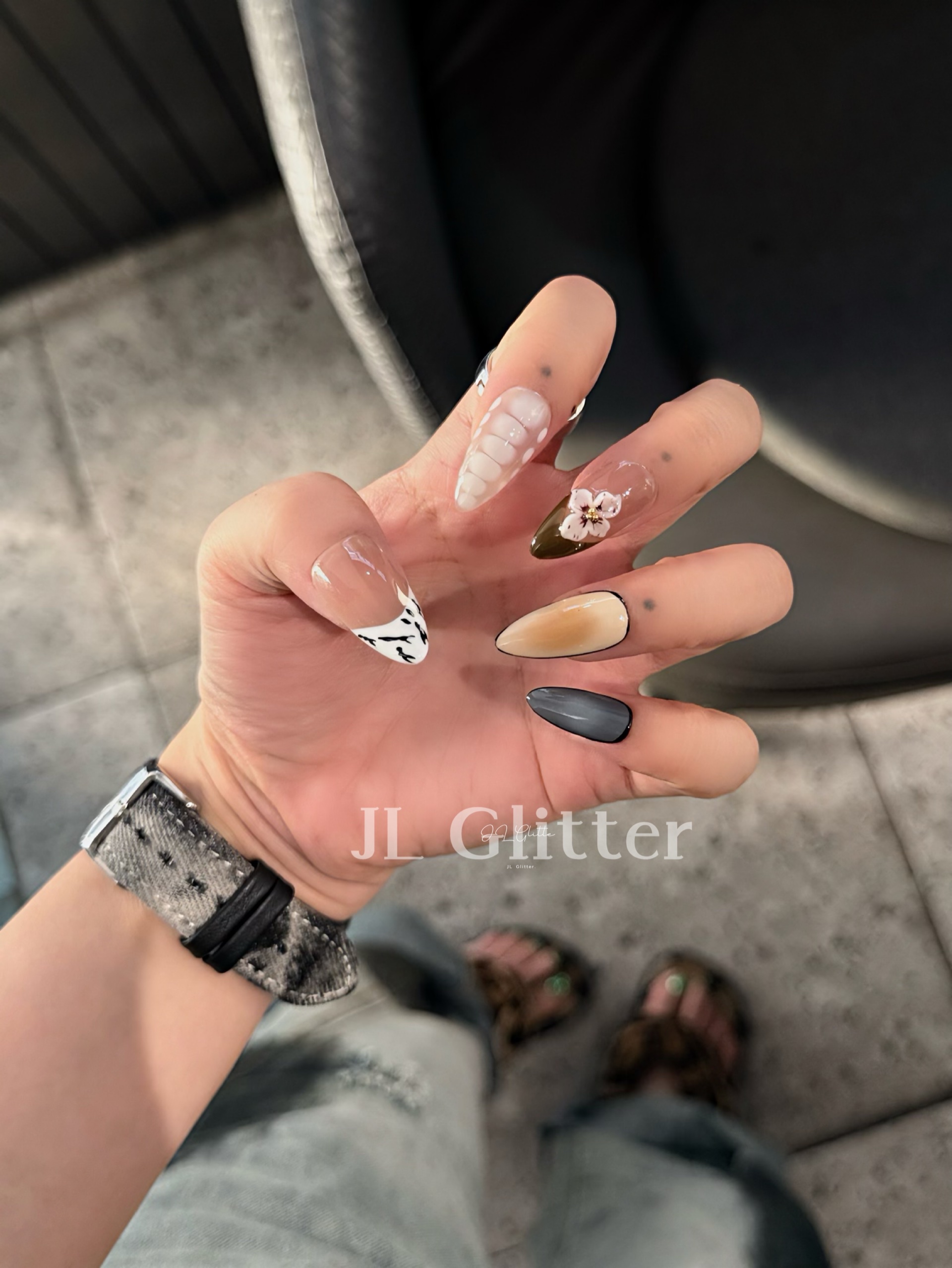 JL Glitter's unique handcrafted nail art with French carvings has gone viral on Instagram. Handcrafted nail art design detail image 5