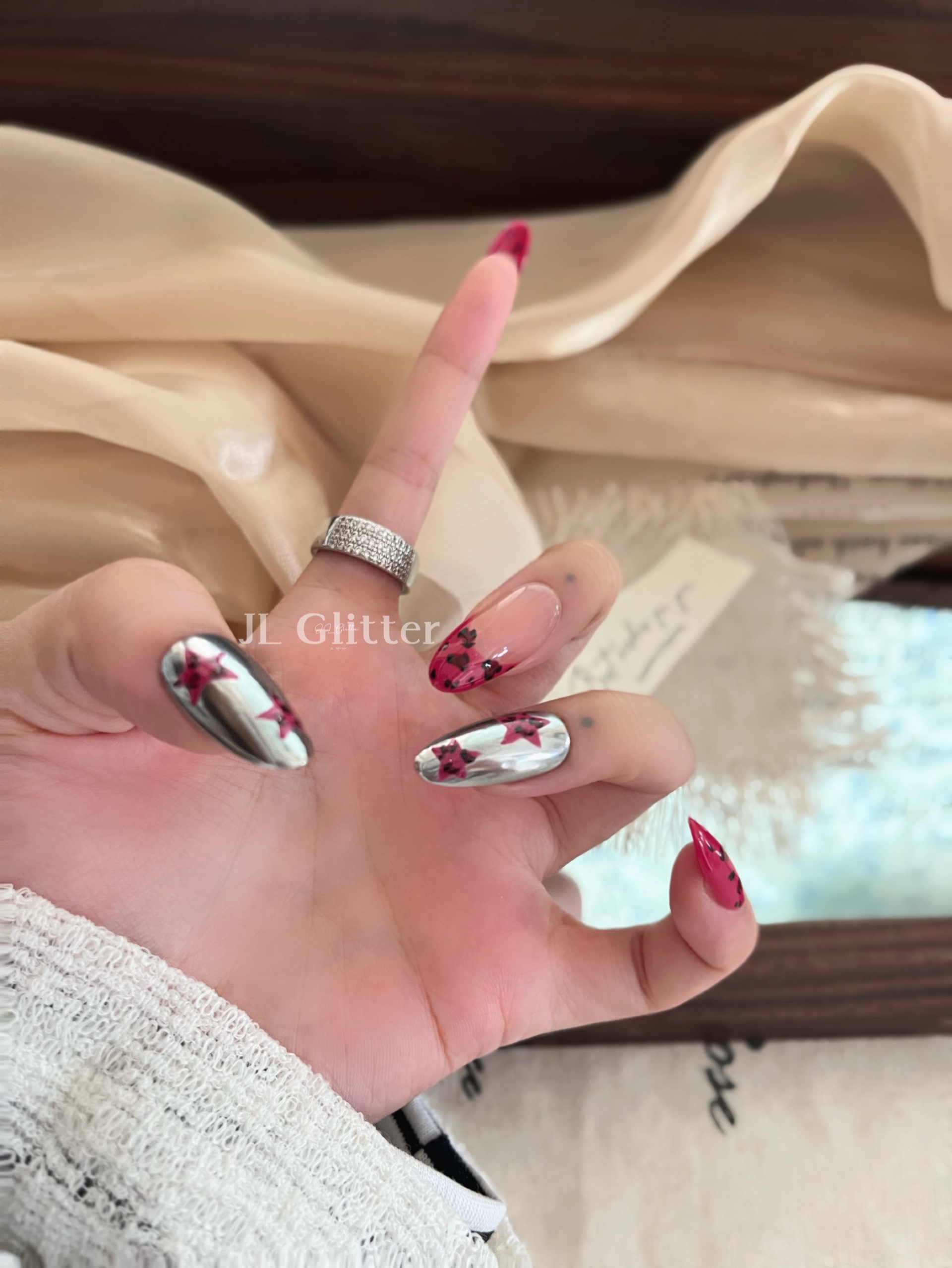 JL Glitter high-end pure handcrafted wearing methyldopamine pink leopard print nail art Star whitening wearing nail detail image 6