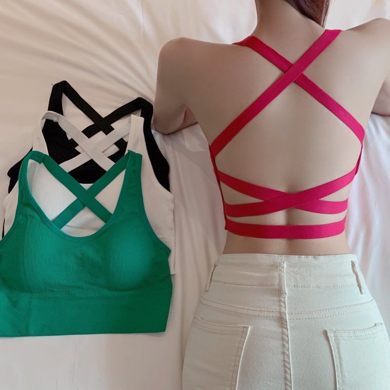 Summer hot girls' unique and beautiful backless halter top, women's innerwear with a chest pad, a strapless bra, and outerwear with a thin wrap around the chest undefined