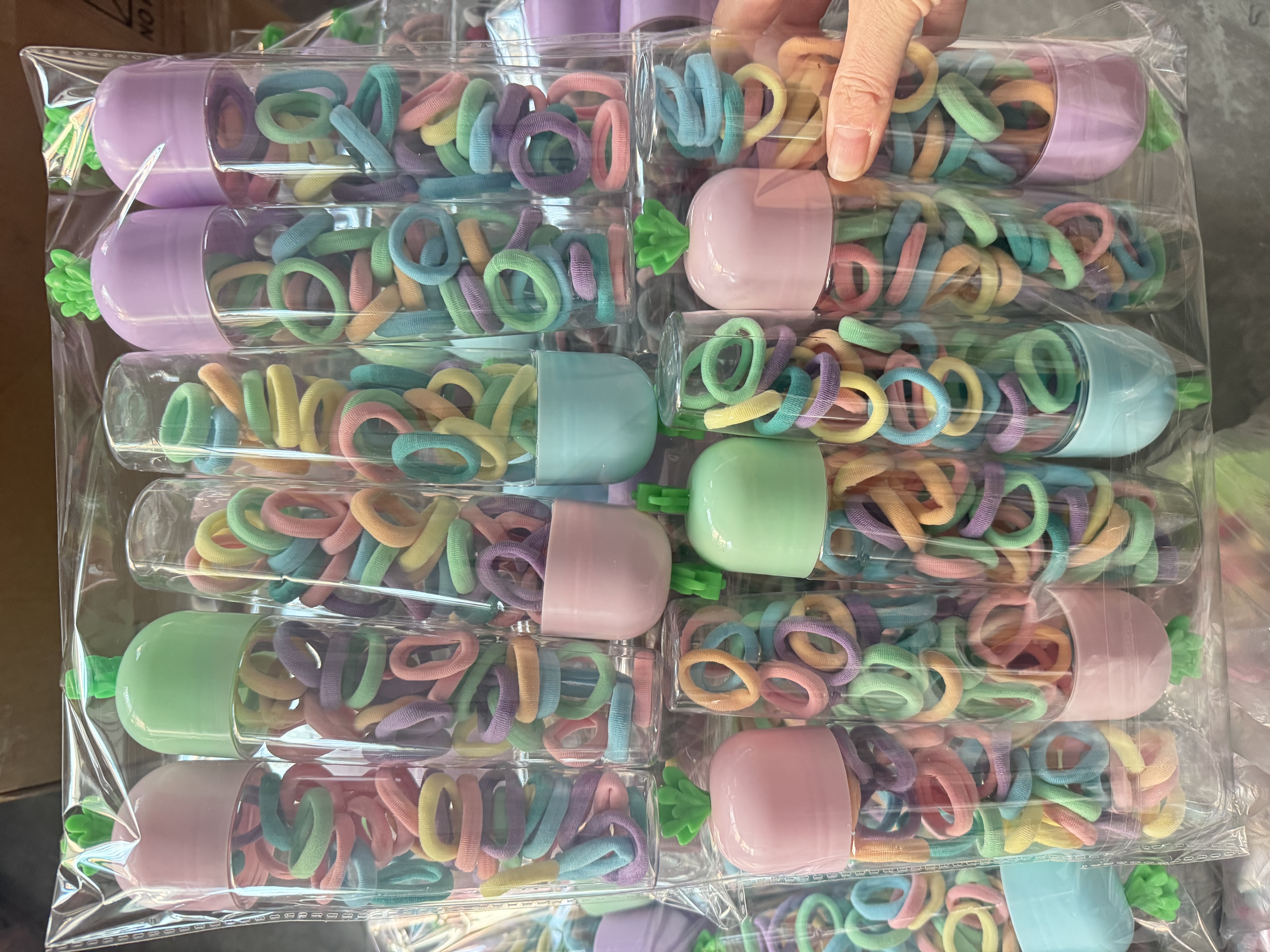 New colorful towel band, rubber band, cute girls, simple summer hair tie, high-elasticity rubber band, children's hair band, headwear, children's thumb hair band, no damage to hair, rubber band hair accessory, hair tie, girls' Korean style, high-end look, ponytail hair tie, leather cover detail image 4