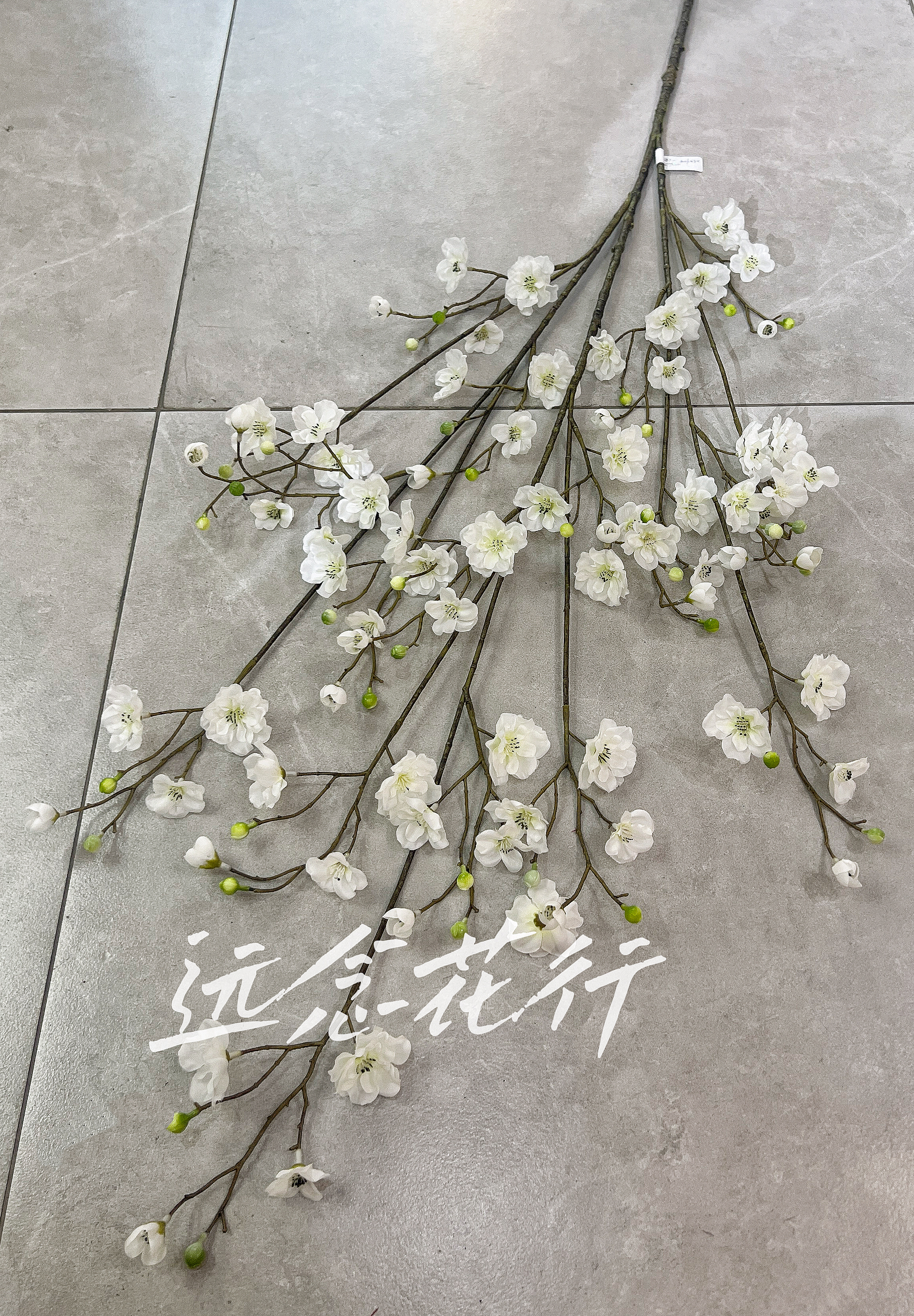 【远念花行】美陈道具装饰仿真花长枝桃花白底实物图