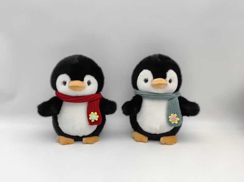 Cute scarf penguin