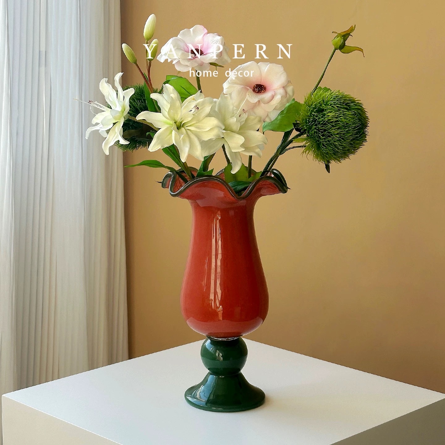 YANPERN vintage handcrafted glass vases for home living room decoration, high-footed flower-shaped glass flower vases detail image 3