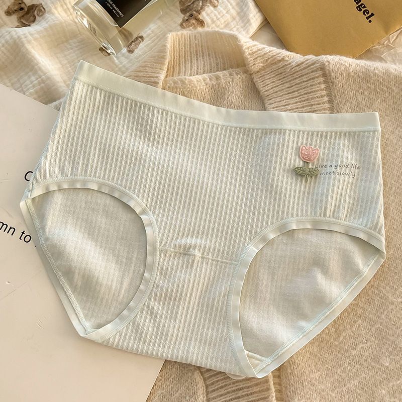 Seamless underwear for women, pure cotton small flower, girlish skin, pure cotton crotch, Japanese-style student, seamless and breathable, summer triangular waistband detail image 8