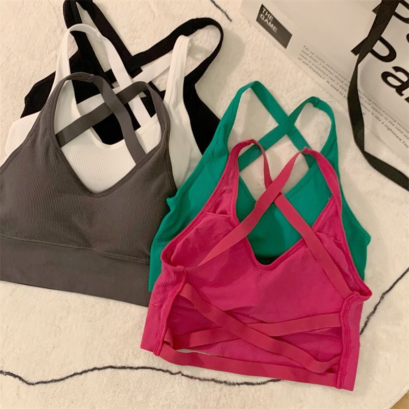 Summer hot girls' unique and beautiful backless halter top, women's innerwear with a chest pad, a strapless bra, and outerwear with a thin wrap around the chest undefined