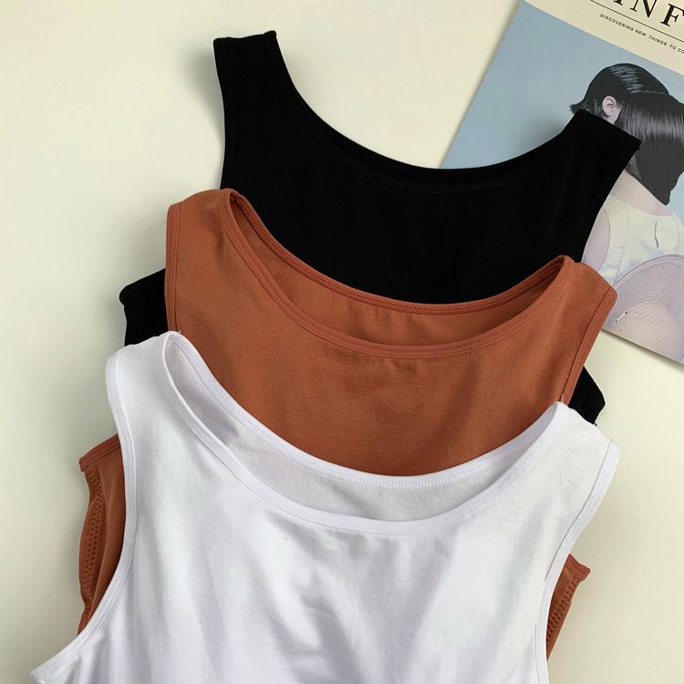 This seamless halter sports vest with a beautiful back, the same style as the popular Xueli, is breathable, shockproof and versatile. It can be worn as an inner layer to make you look slimmer full figure