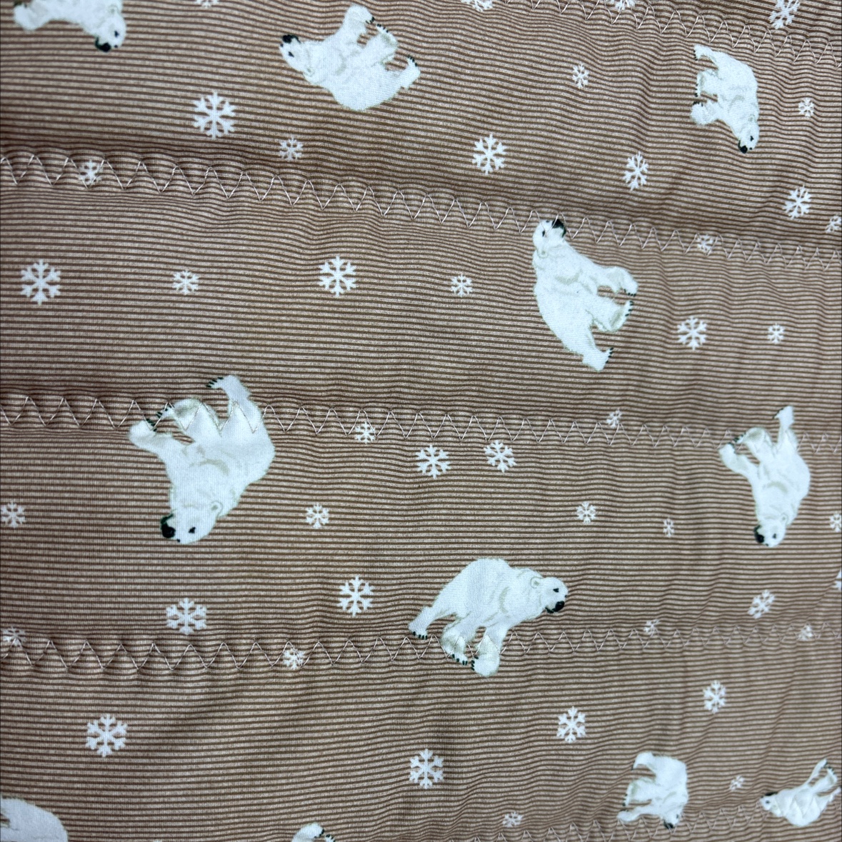 Quilted handcrafted quilts for warmth in spring, autumn and winter, multi-functional household bedding, comfortable and soft details Picture