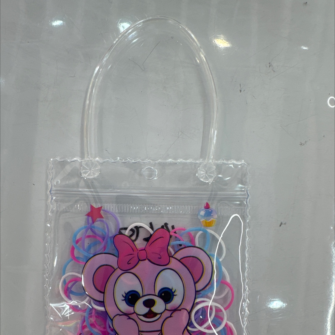 A new type of small rectangular PVC hand-held rubber band that can be pulled unbreakable