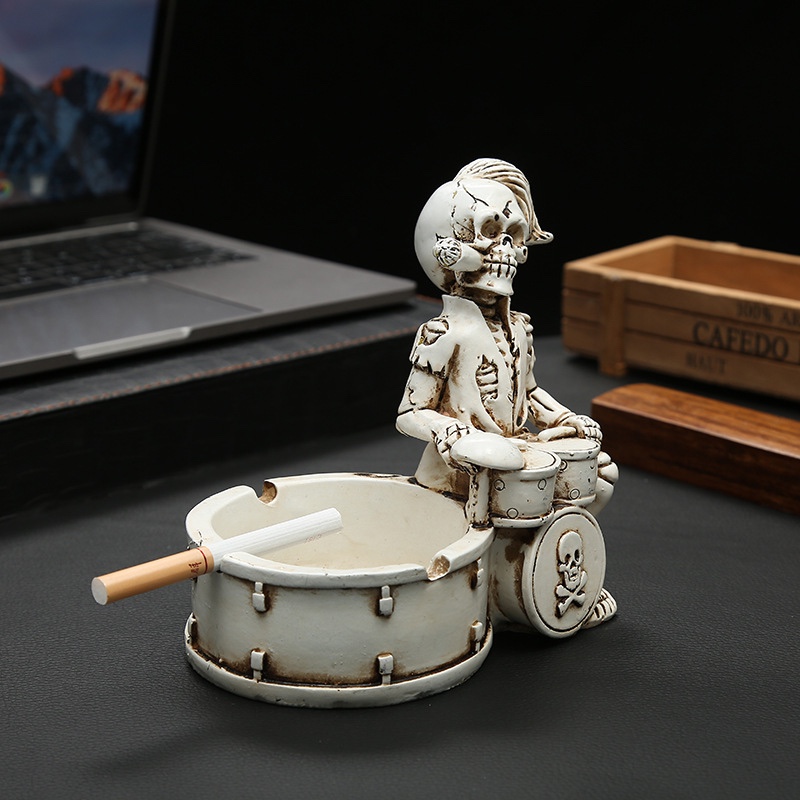 Modern European-style creative gifts, skull ashtrays, decorative handicrafts, ornaments, home and office ornaments, car ornaments Specification image