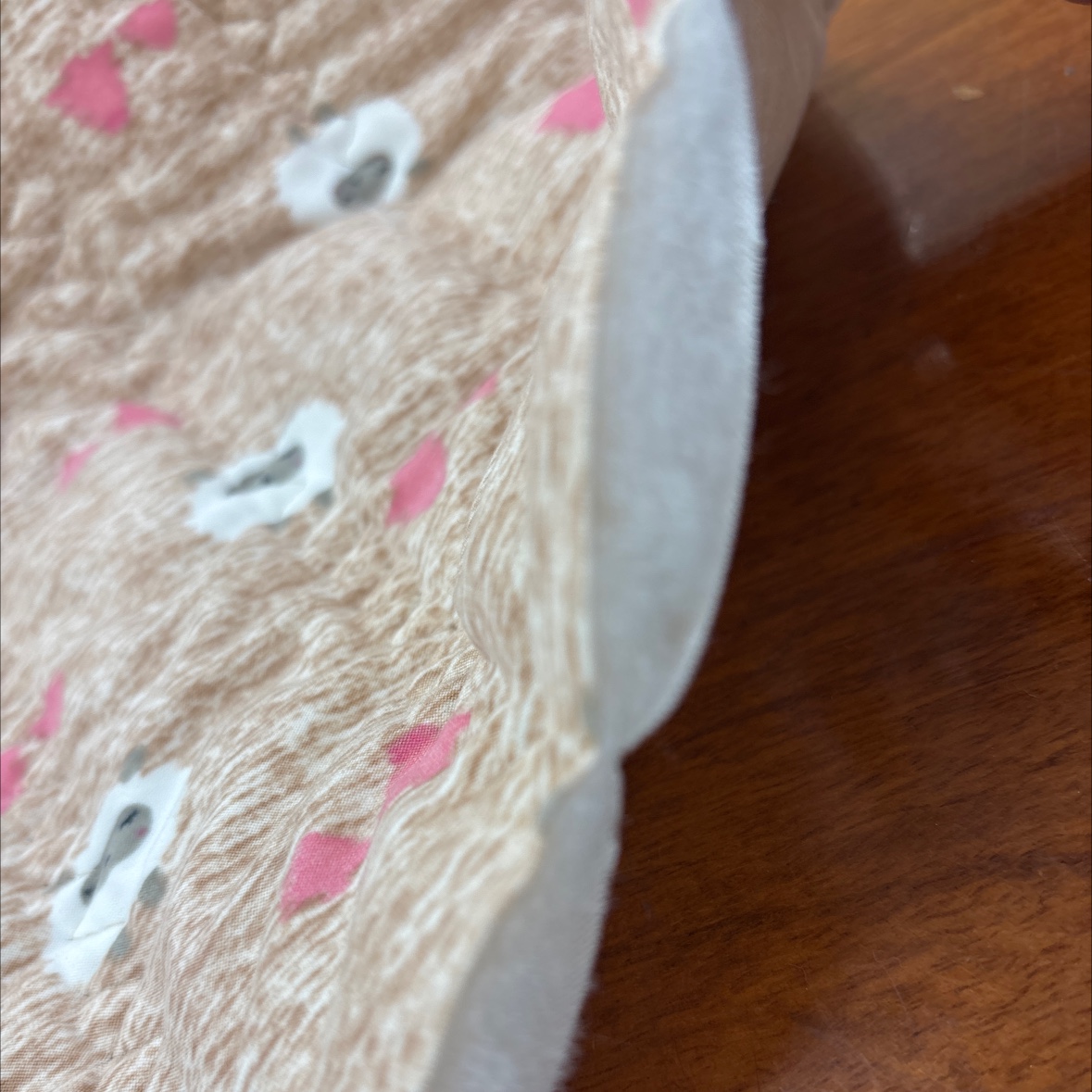 Printed milk silk quilted fabric, fashionable and warm, new autumn and winter collection, light, comfortable and warm clothing accessories Specification image