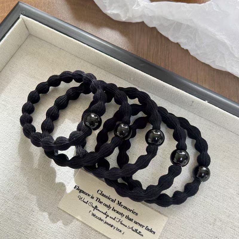 Korean-style women's hair tie, hair band, hair tie, leather band, fashionable and versatile, simple hair accessory, women's hair accessory in multiple colors to choose from, hair tie, hair band, leather band, women's Korean-style hair tie, women's Korean-style hair tie Application Scenario